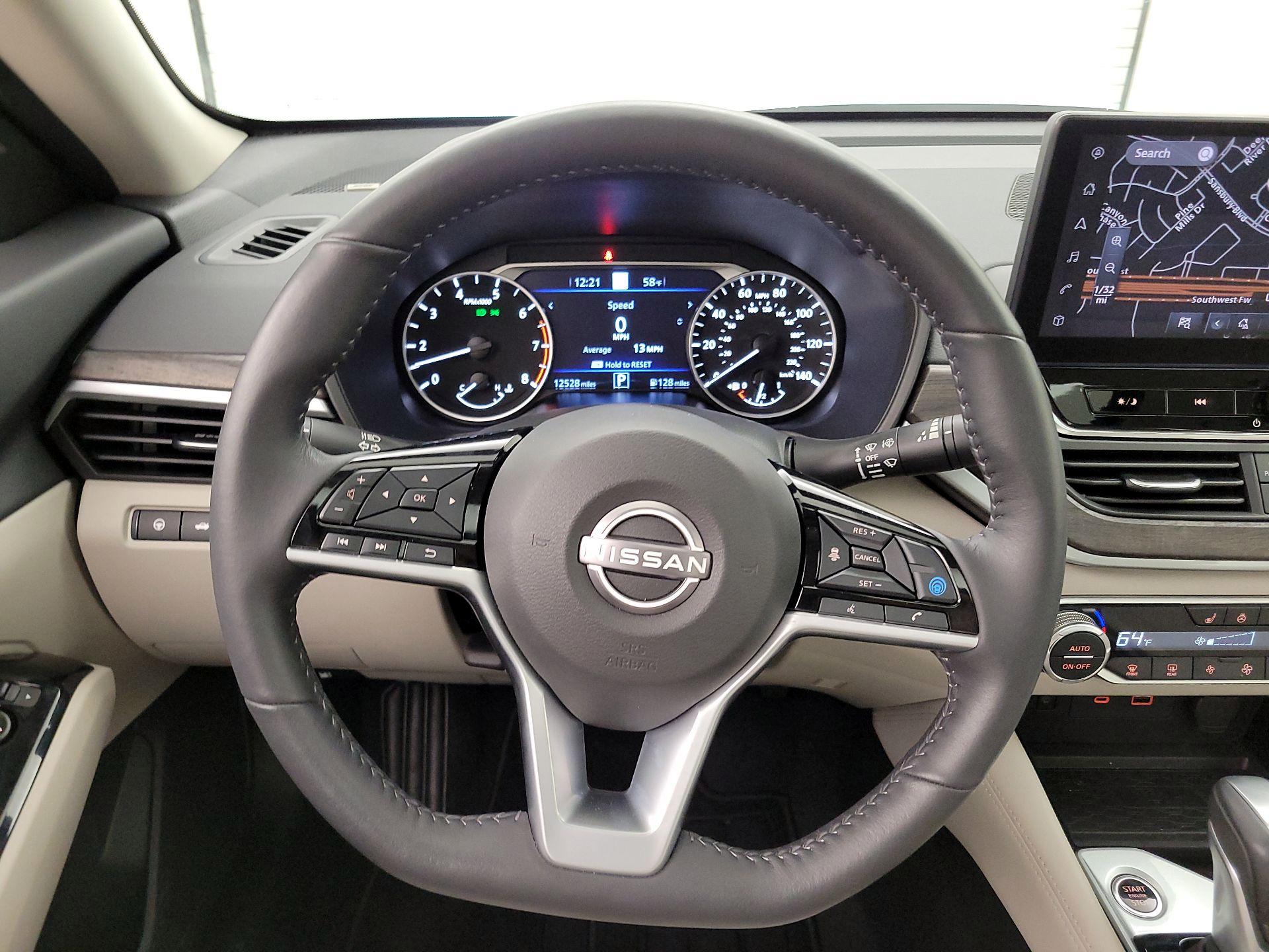 Thumbnail: 2025 Nissan Altima - 10