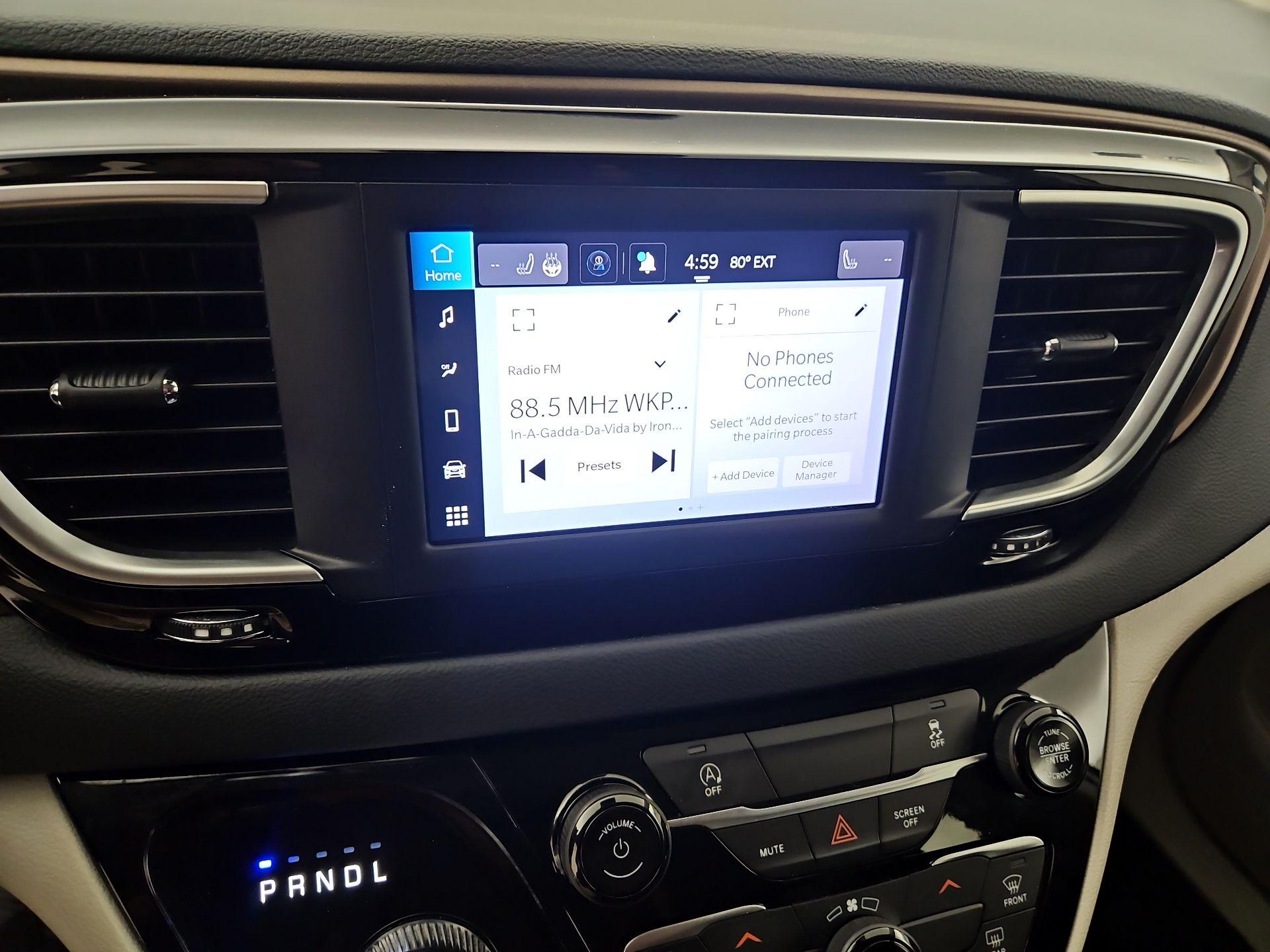 Thumbnail: 2023 Chrysler Voyager - 15