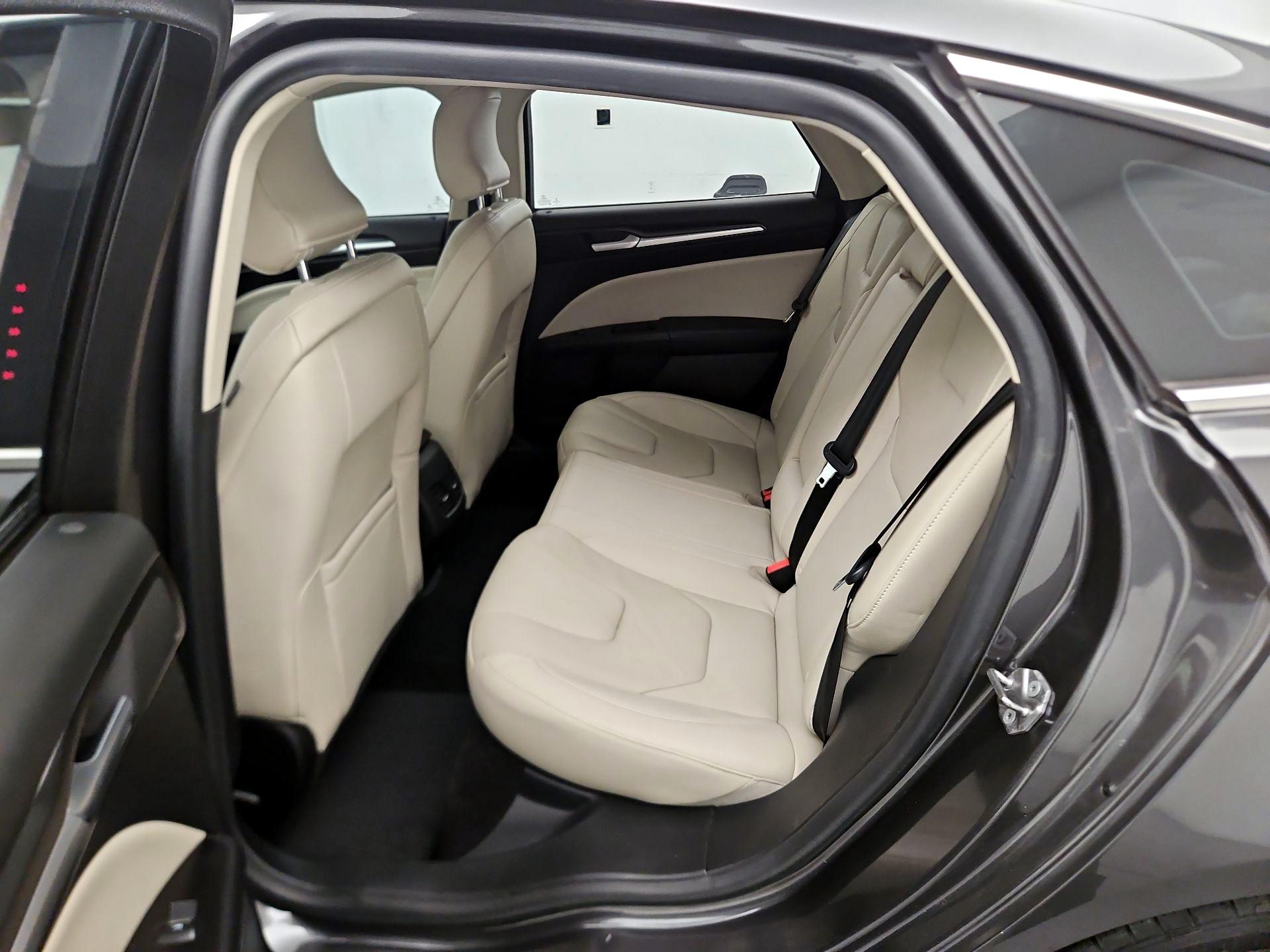 Thumbnail: 2018 Ford Fusion - 19