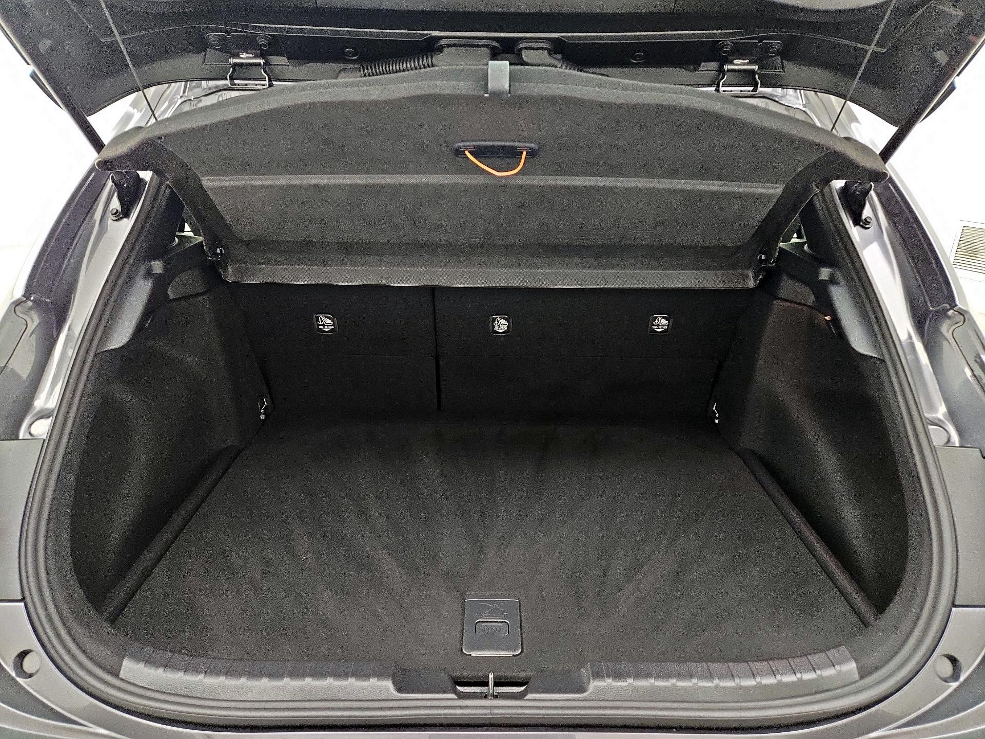 Thumbnail: 2025 Toyota Corolla - 20