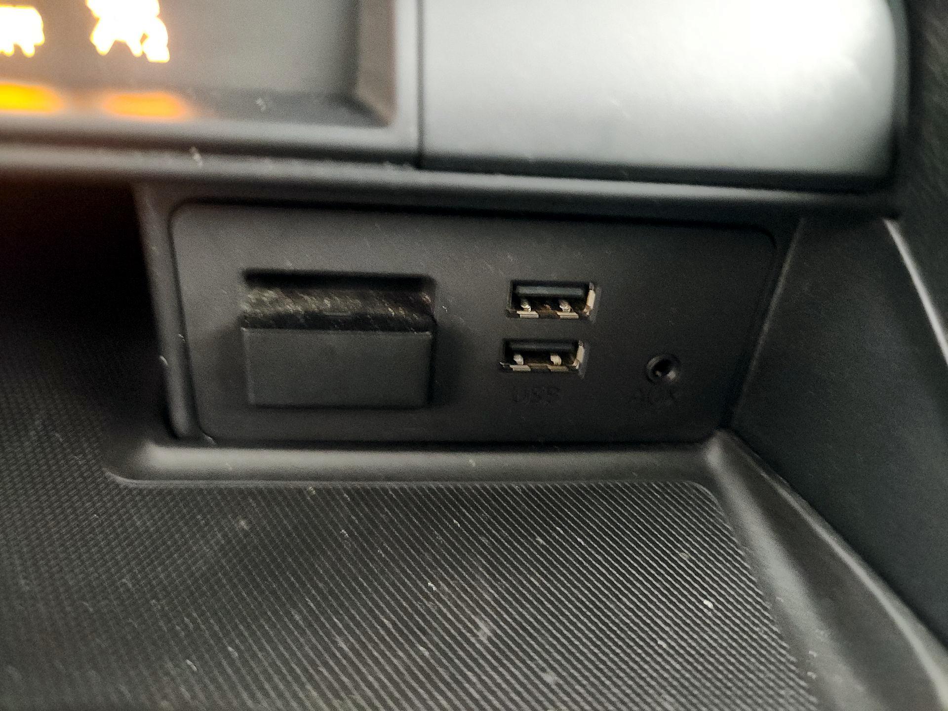 Thumbnail: 2017 Mazda MX-5 Miata - 17