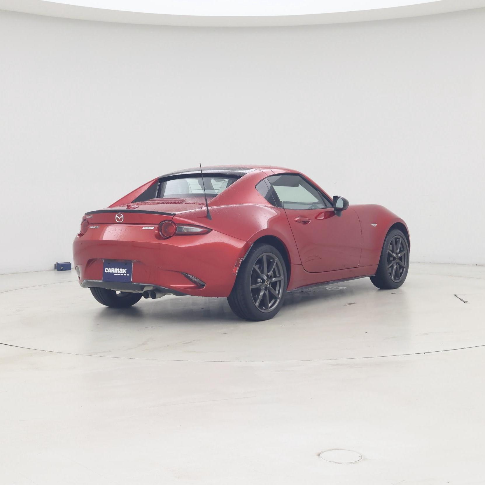 Thumbnail: 2017 Mazda MX-5 Miata - 4