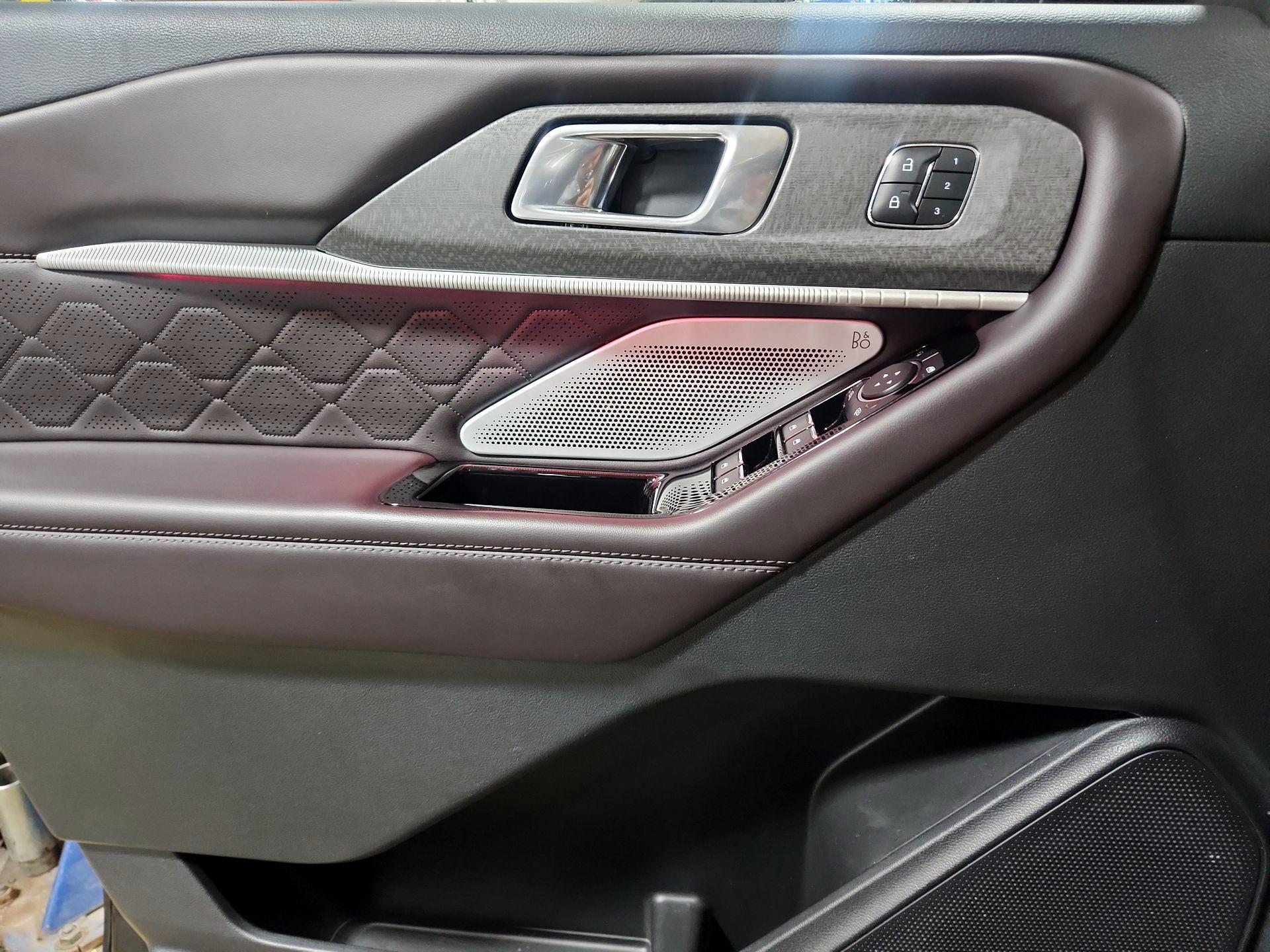 Thumbnail: 2025 Ford Explorer - 12