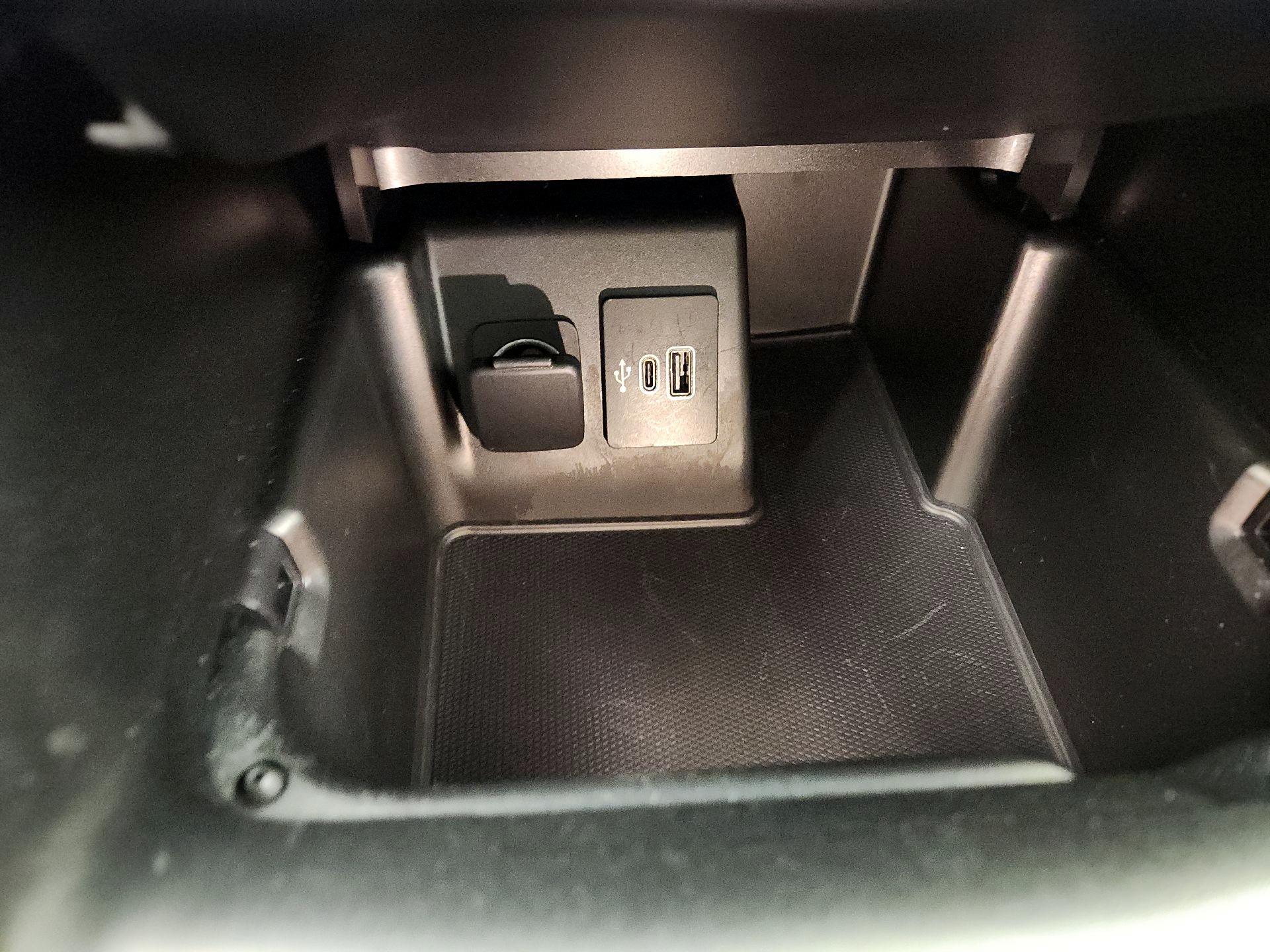 Thumbnail: 2025 Ford Explorer - 19