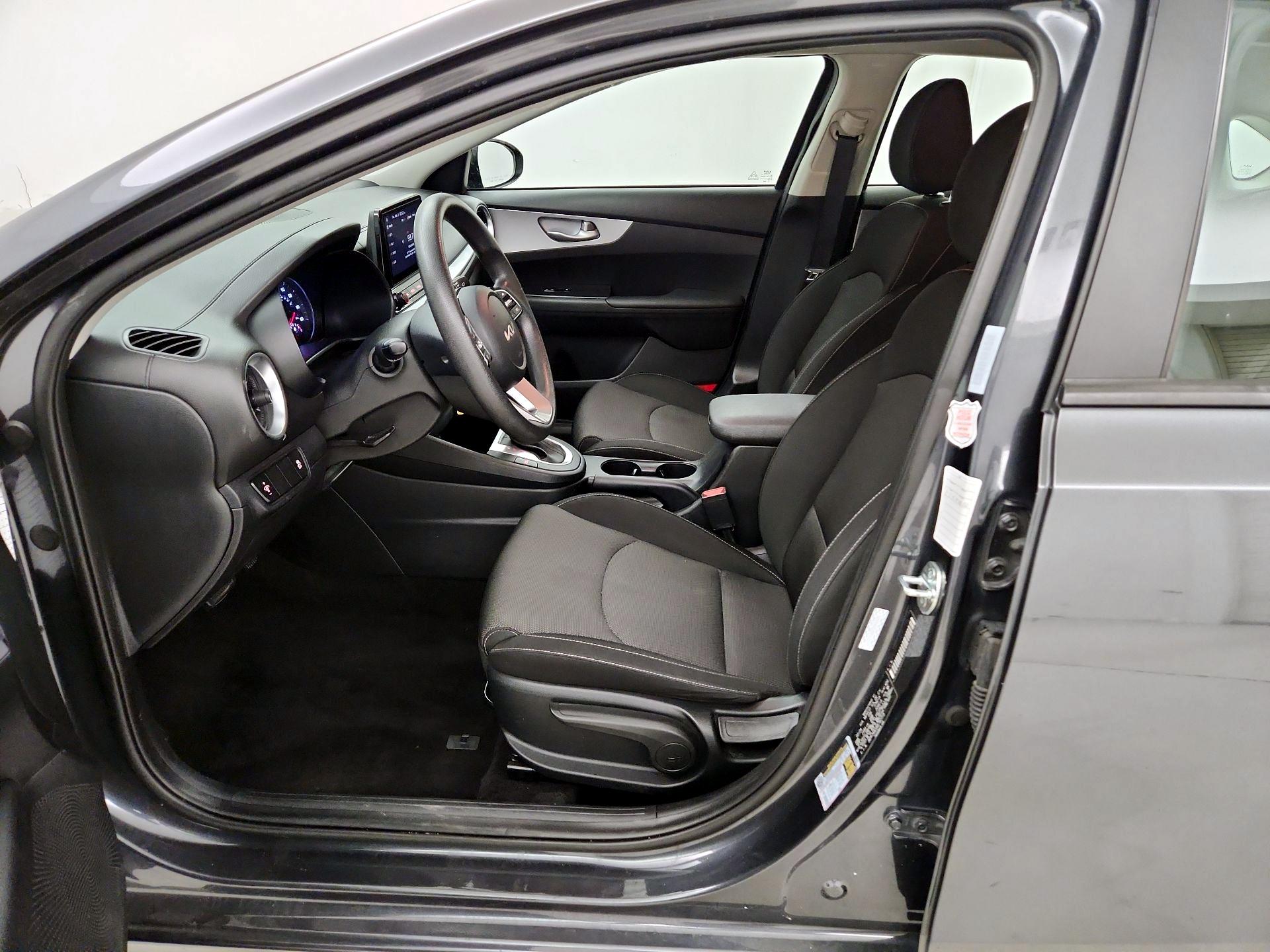 Thumbnail: 2024 Kia Forte - 11