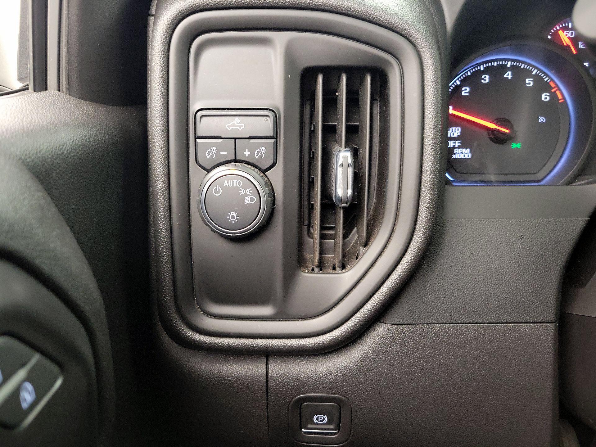 Thumbnail: 2022 Chevrolet Silverado 1500 - 13