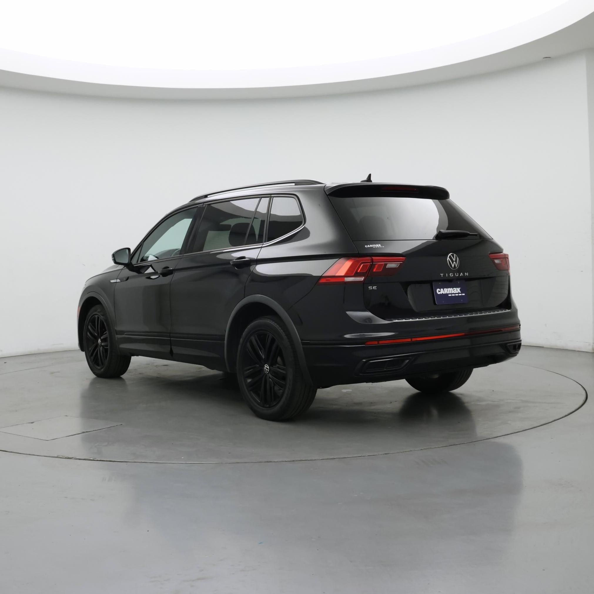 Thumbnail: 2022 Volkswagen Tiguan - 2