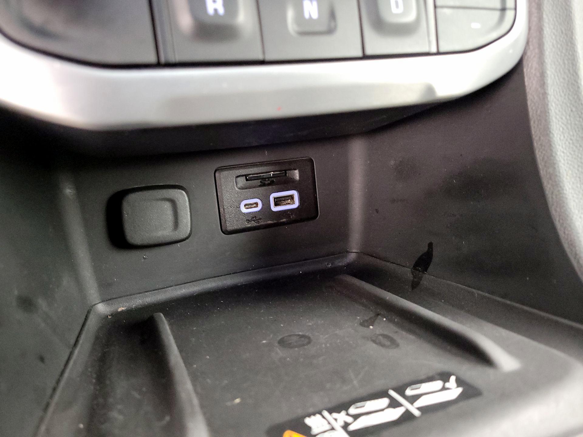 Thumbnail: 2022 GMC Acadia - 17