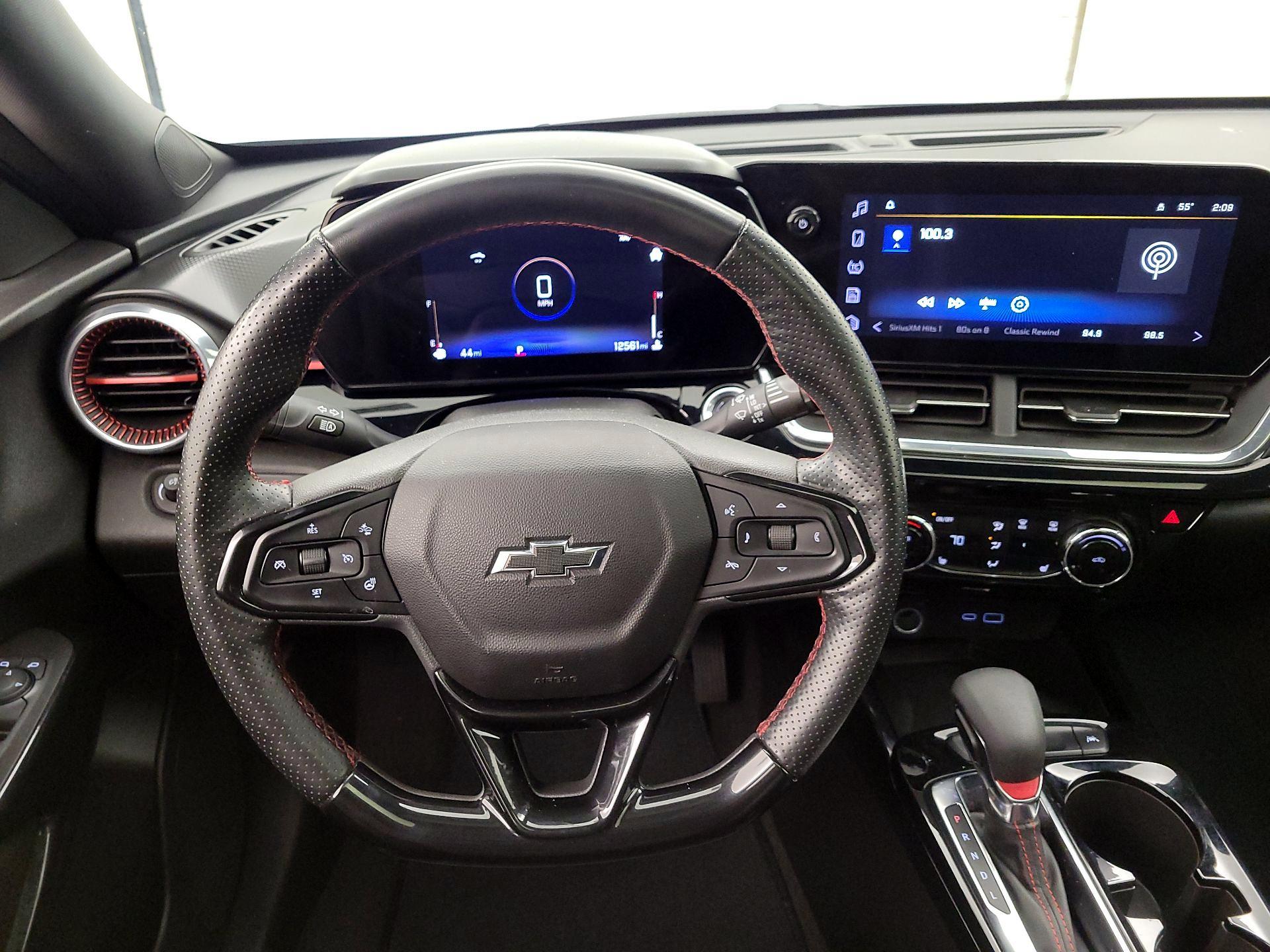 Thumbnail: 2025 Chevrolet Trax - 10