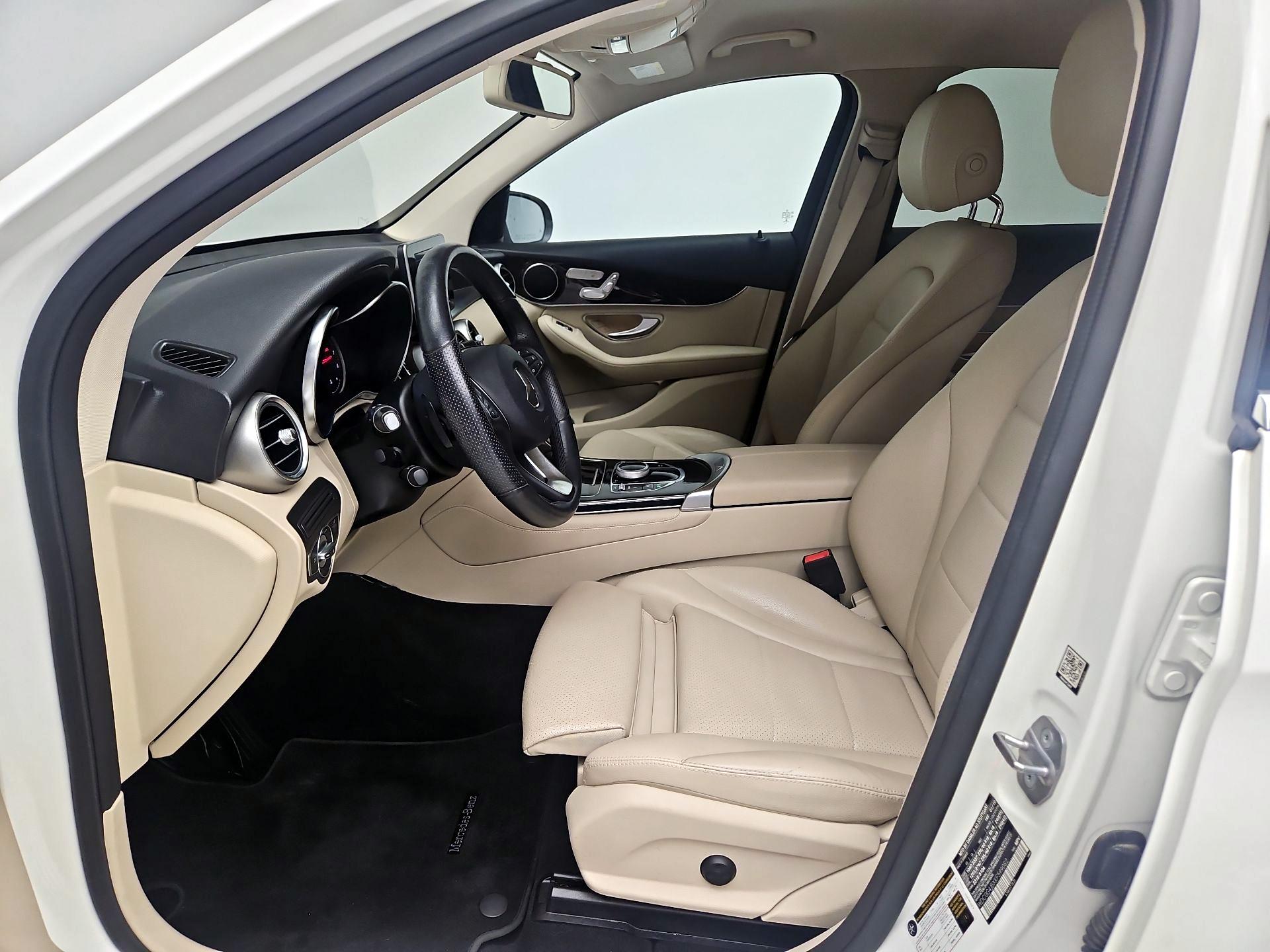 Thumbnail: 2019 Mercedes-Benz GLC - 11