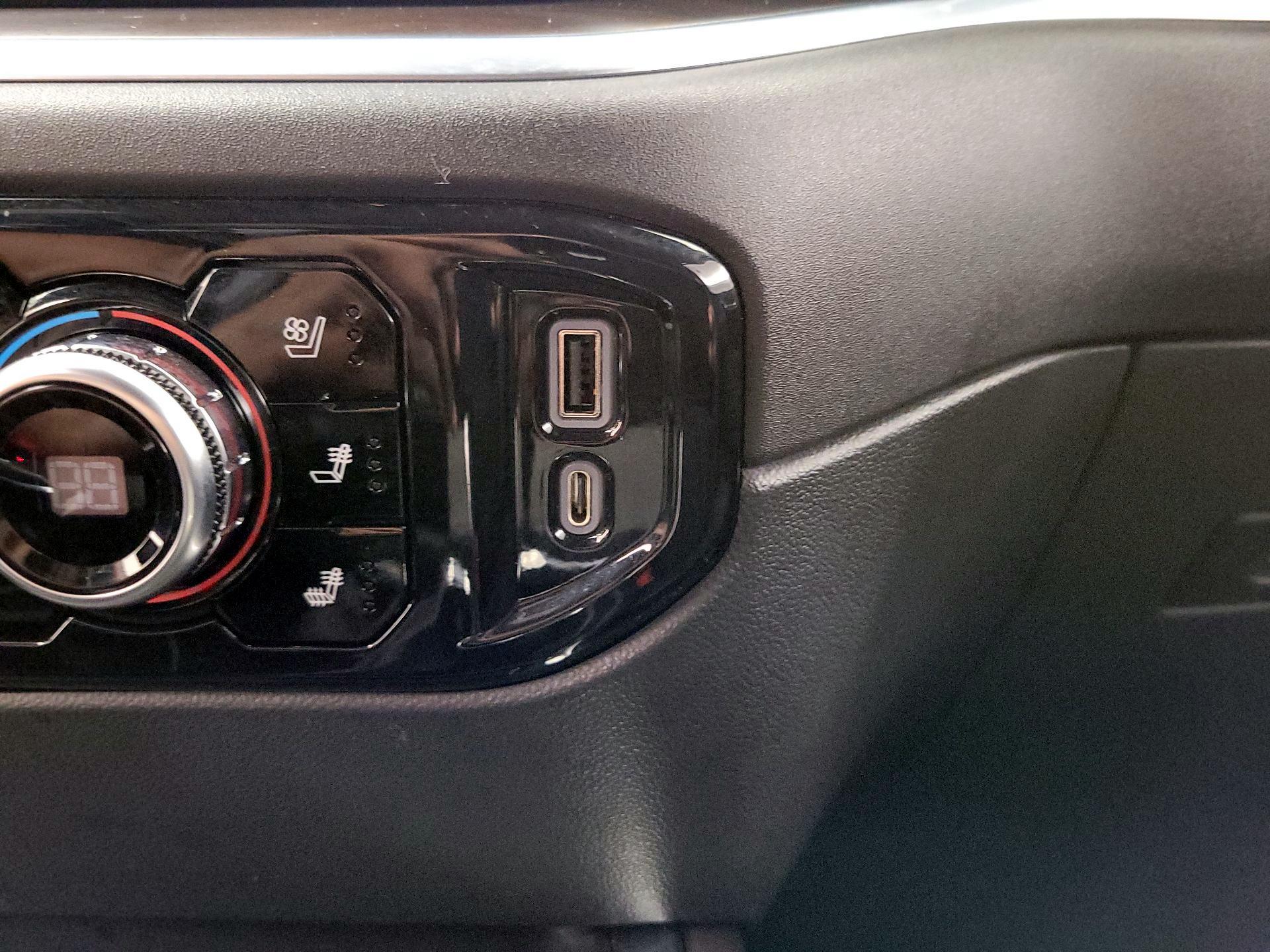 Thumbnail: 2022 GMC Sierra 1500 - 18