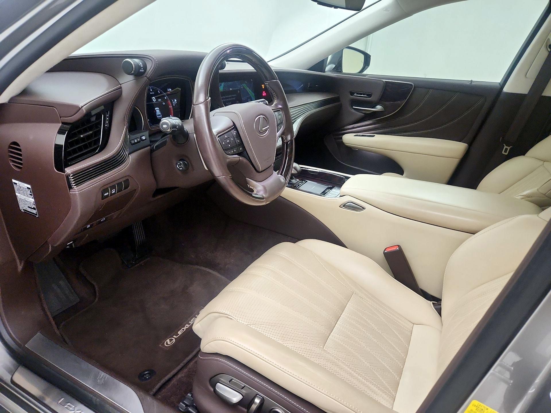 Thumbnail: 2020 Lexus LS - 11