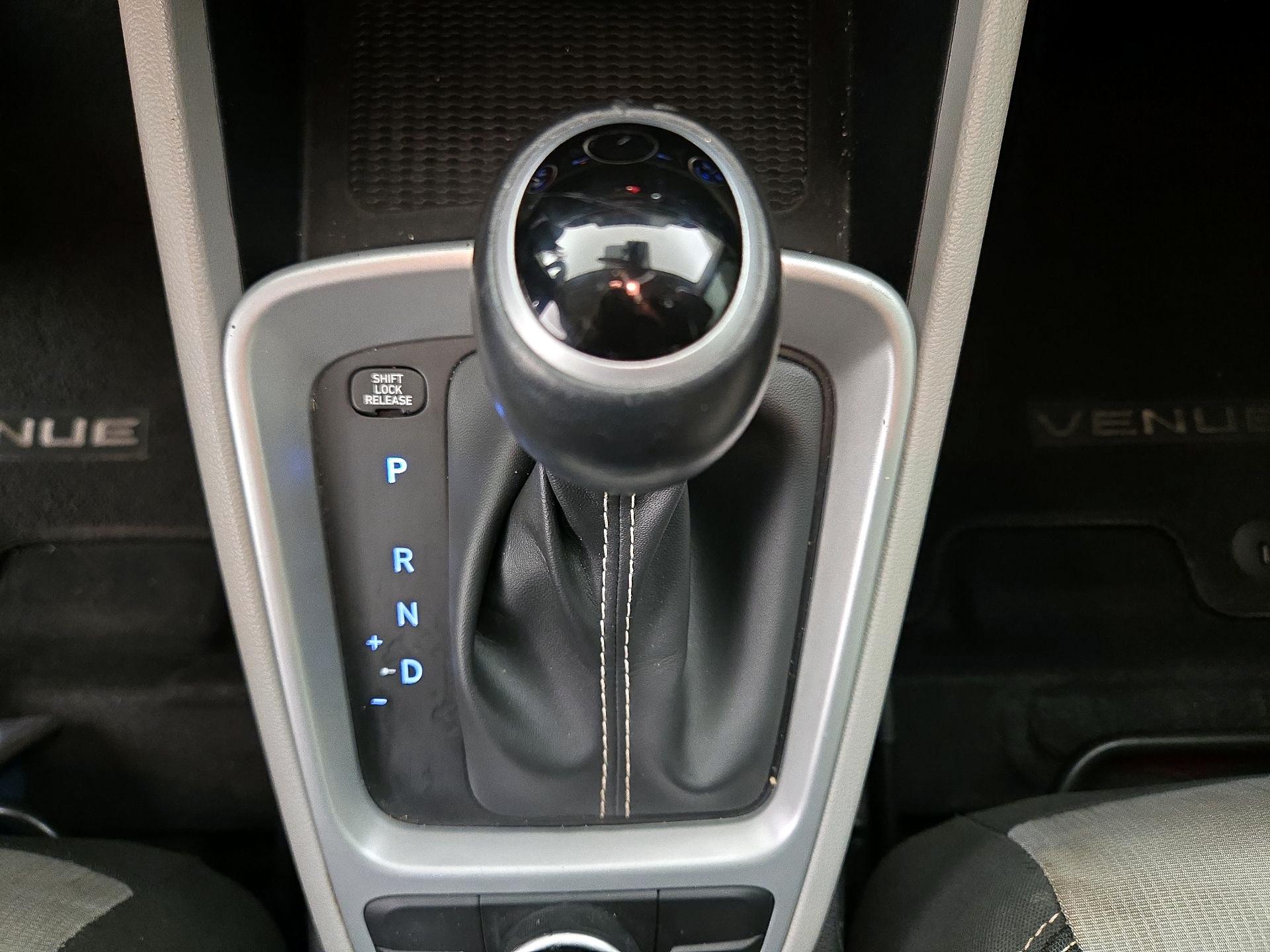 Thumbnail: 2024 Hyundai Venue - 17