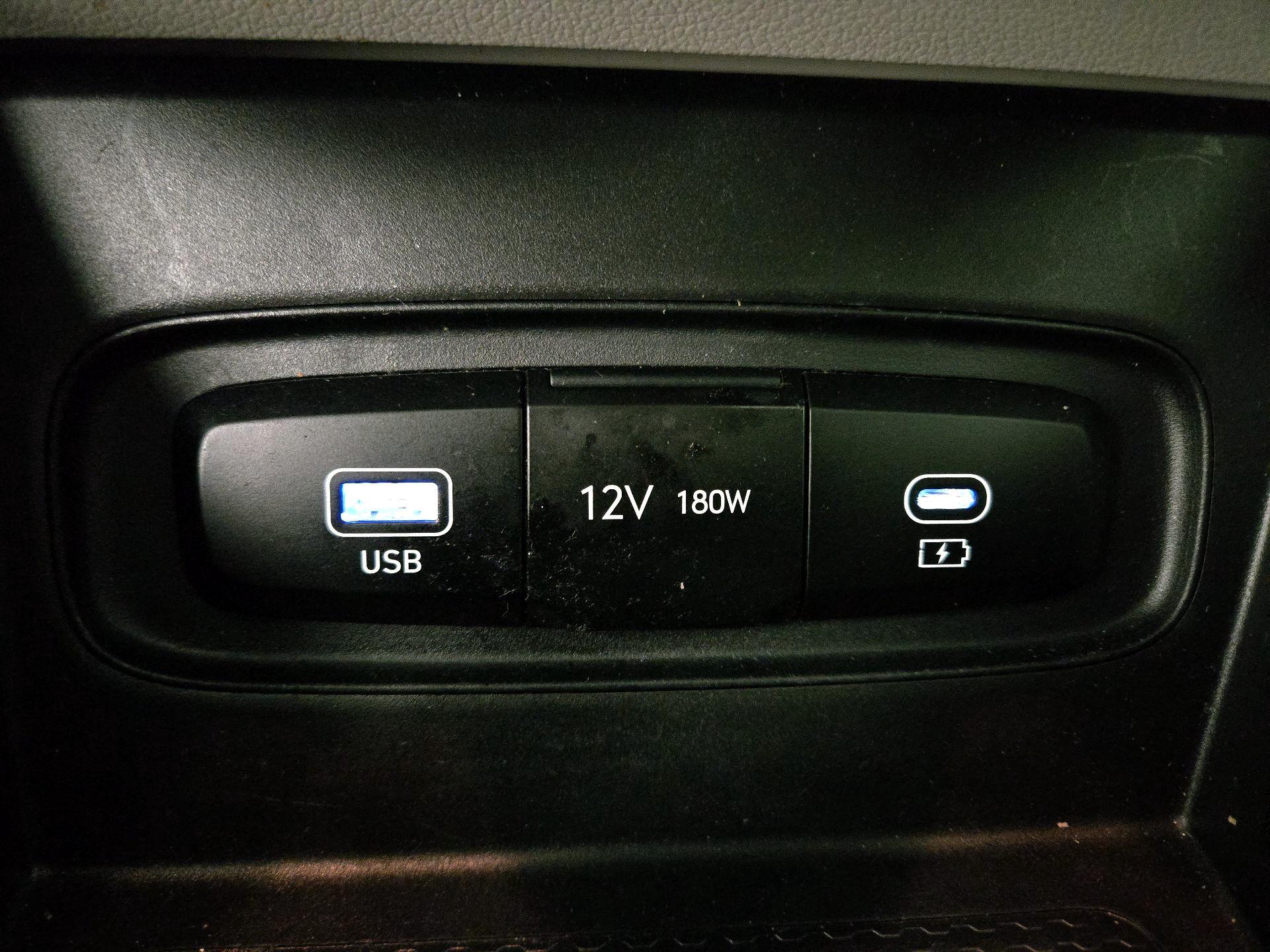 Thumbnail: 2024 Hyundai Venue - 18