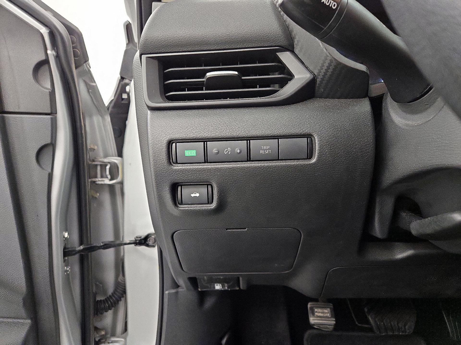 Thumbnail: 2021 Nissan Sentra - 13