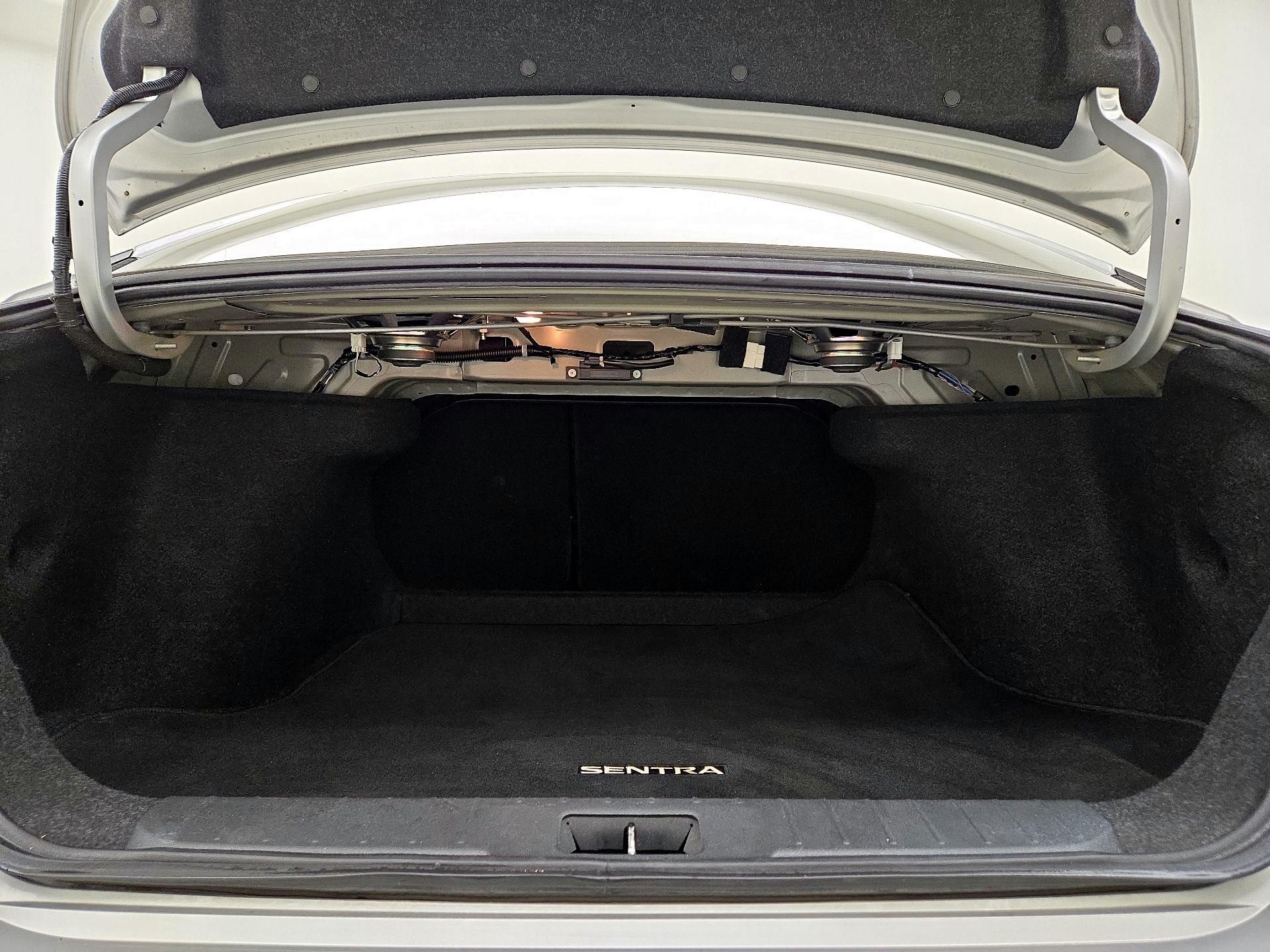 Thumbnail: 2021 Nissan Sentra - 20
