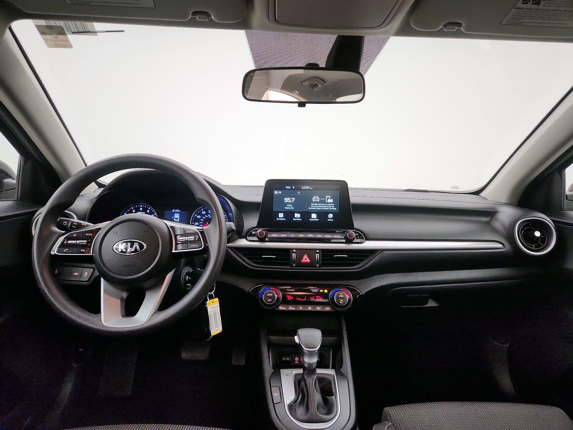 Thumbnail: 2019 Kia Forte - 9