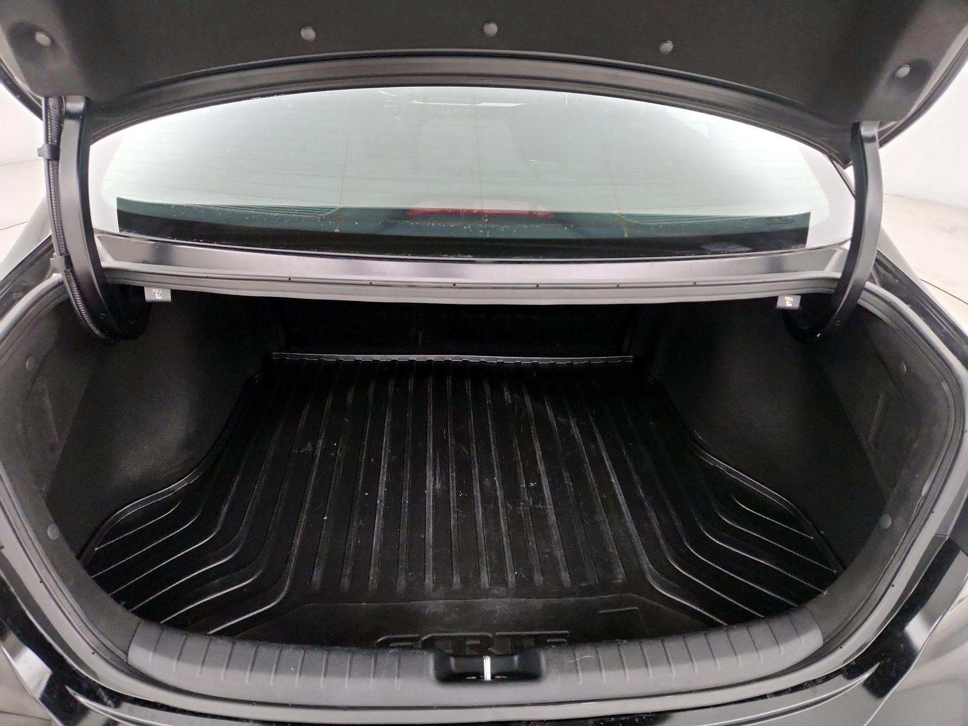 Thumbnail: 2019 Kia Forte - 20