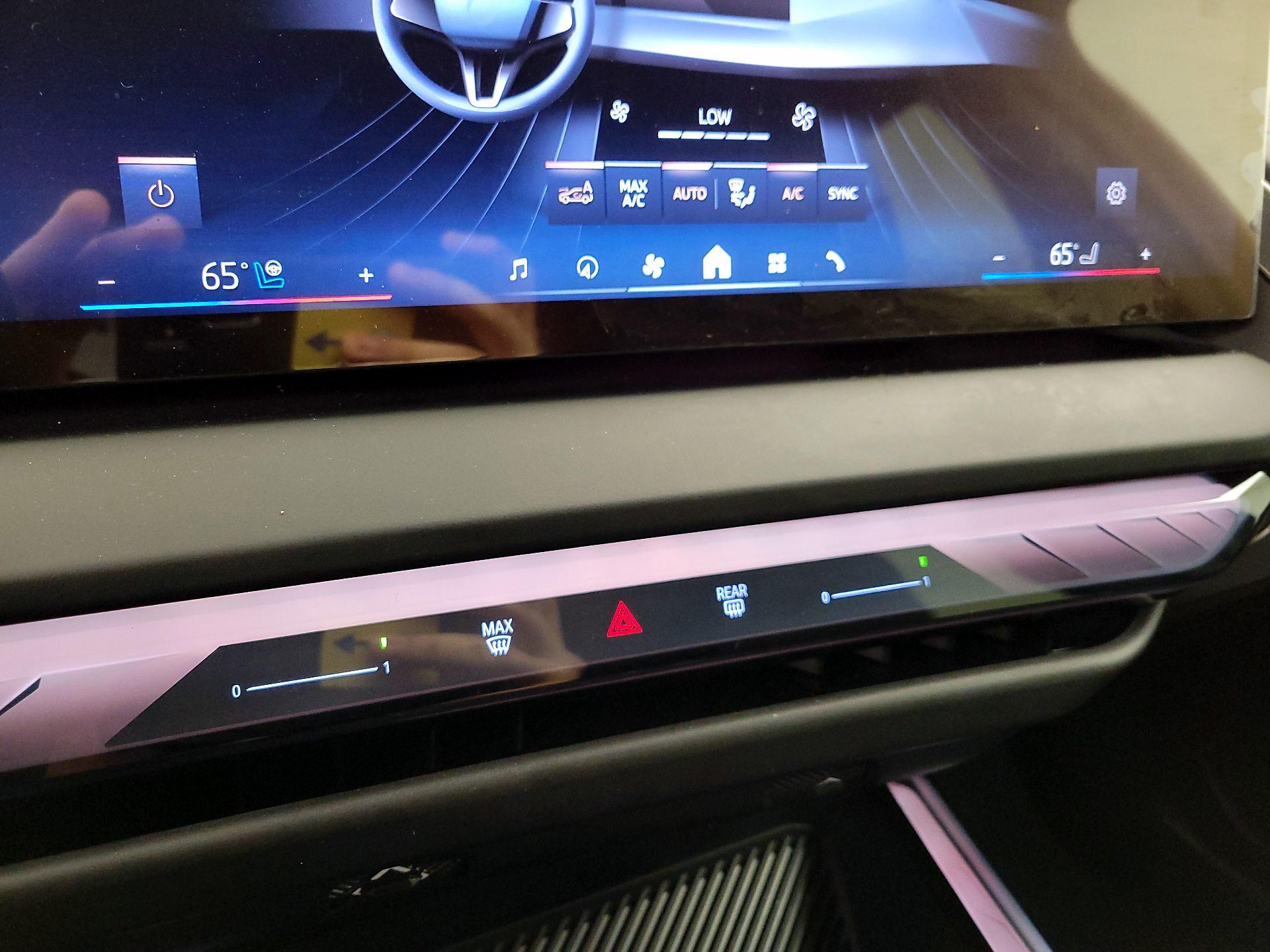 Thumbnail: 2026 BMW X3 - 13