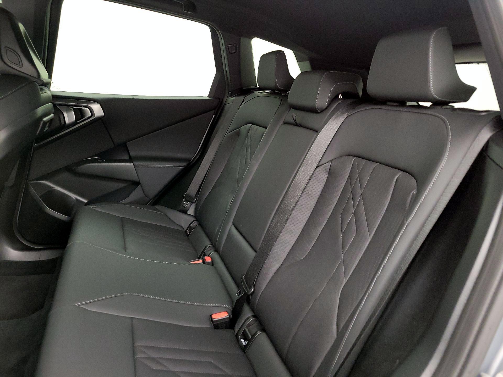 Thumbnail: 2026 BMW X3 - 16