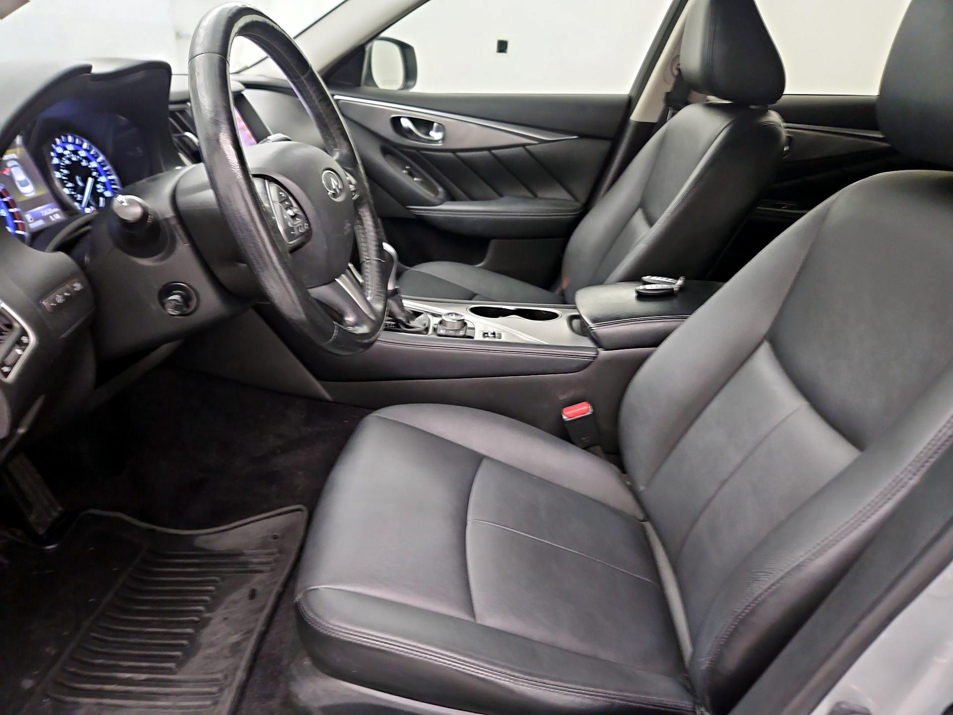 Thumbnail: 2016 INFINITI Q50 - 11