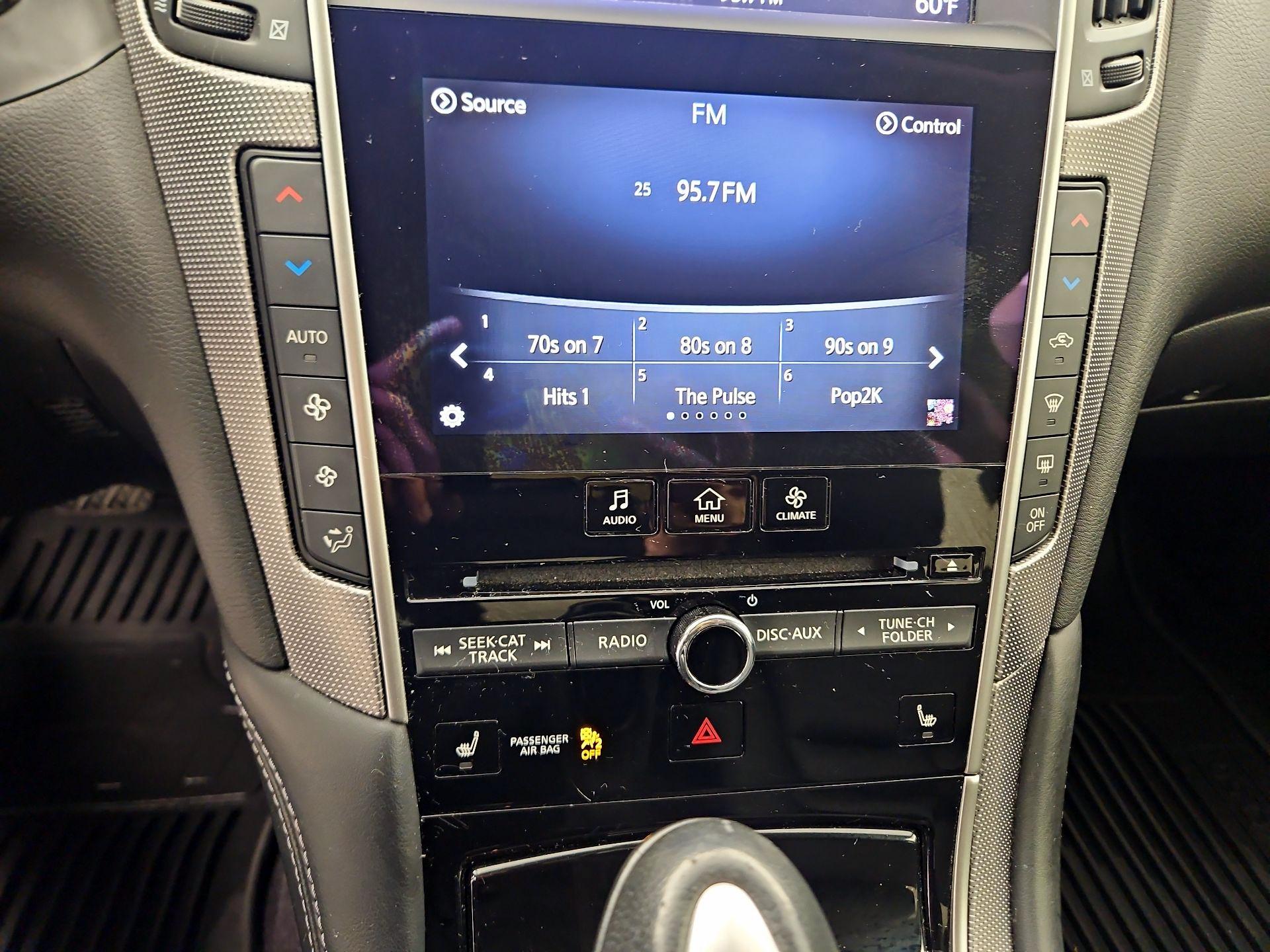 Thumbnail: 2016 INFINITI Q50 - 14