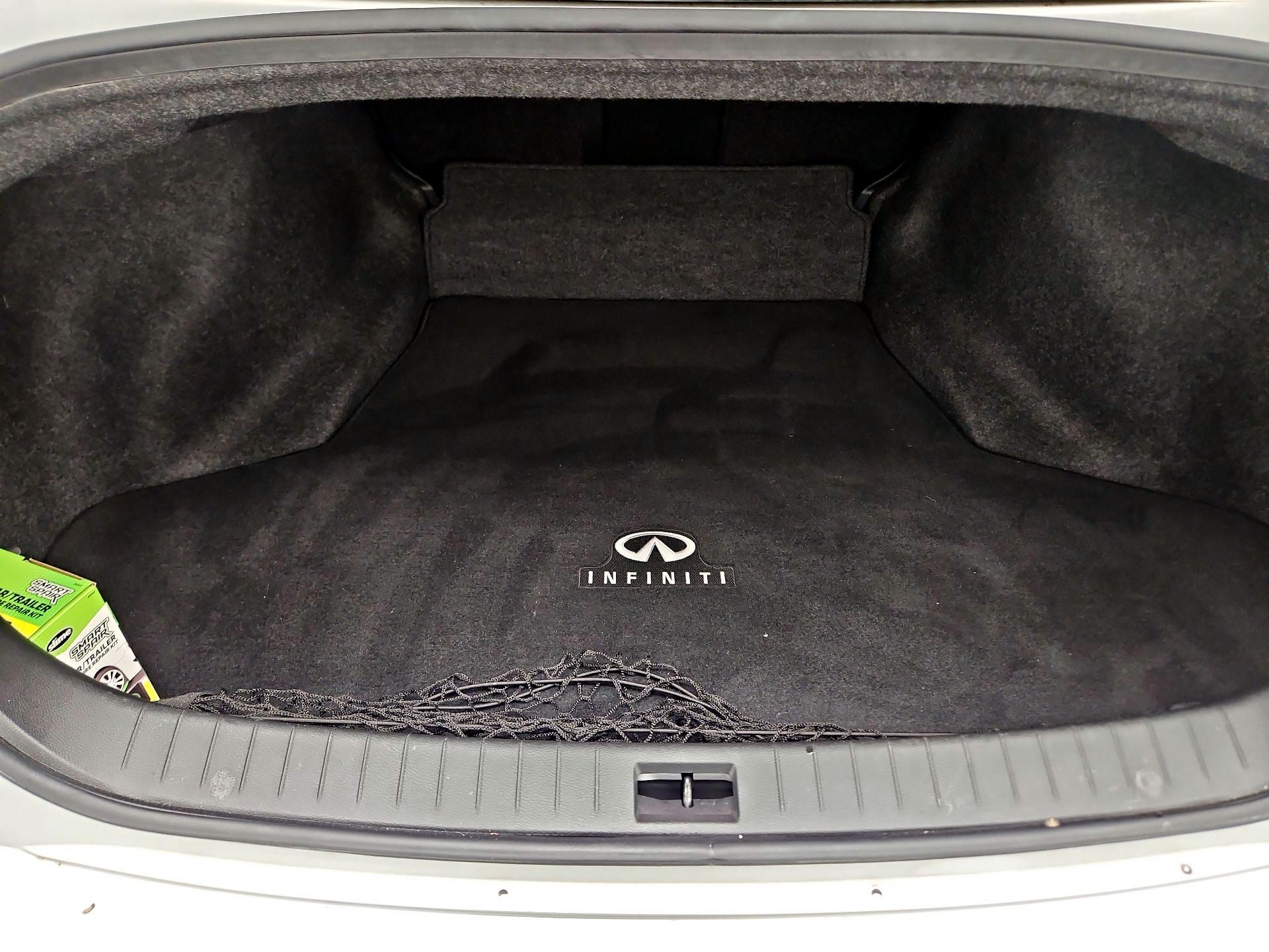 Thumbnail: 2016 INFINITI Q50 - 17