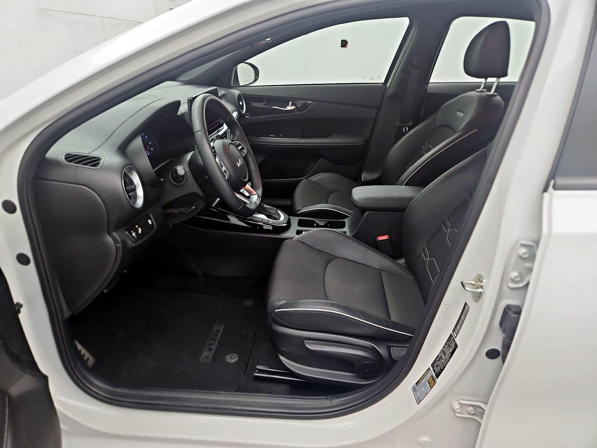 Thumbnail: 2024 Kia Forte - 11