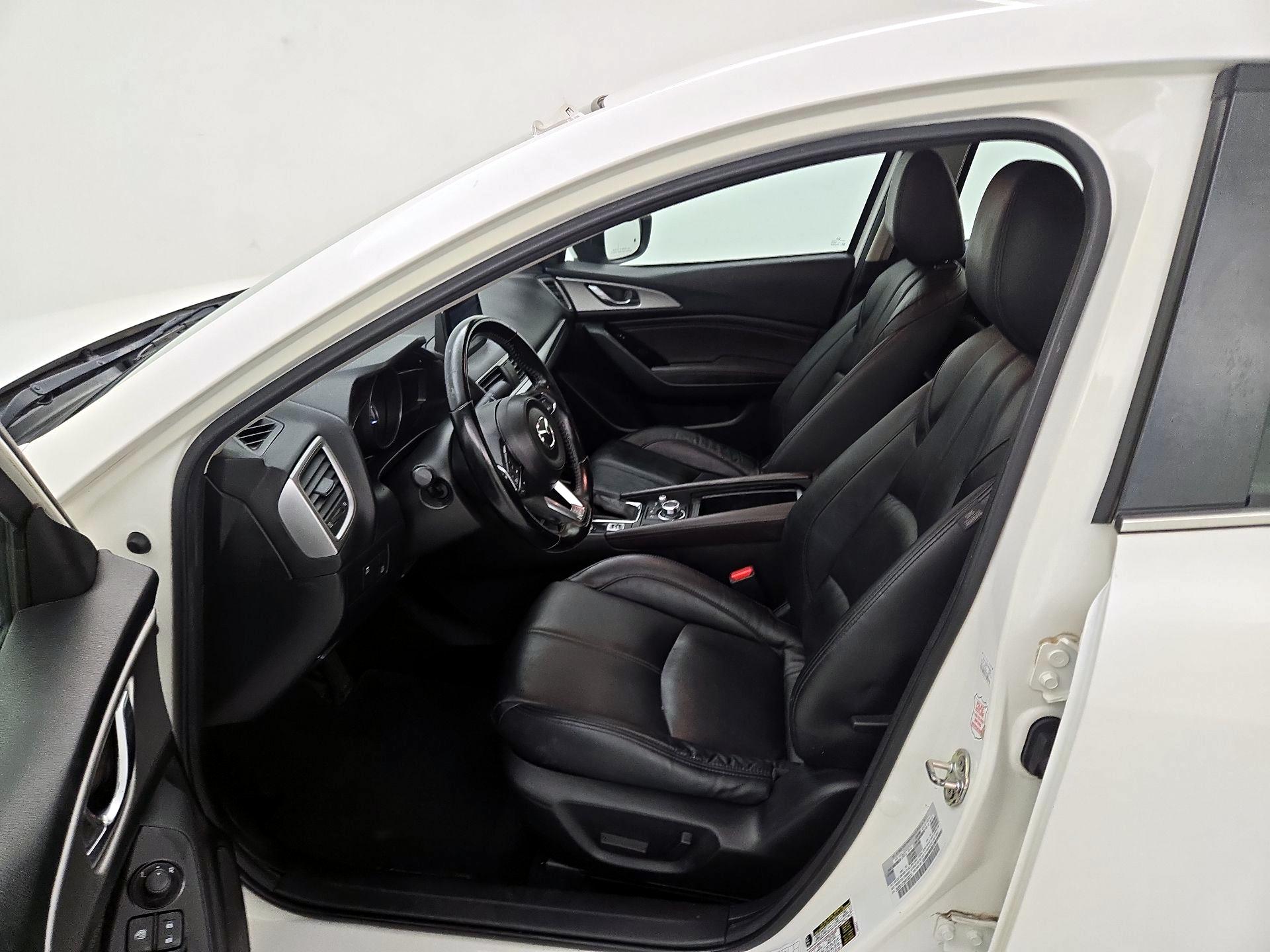 Thumbnail: 2017 Mazda Mazda3 - 11