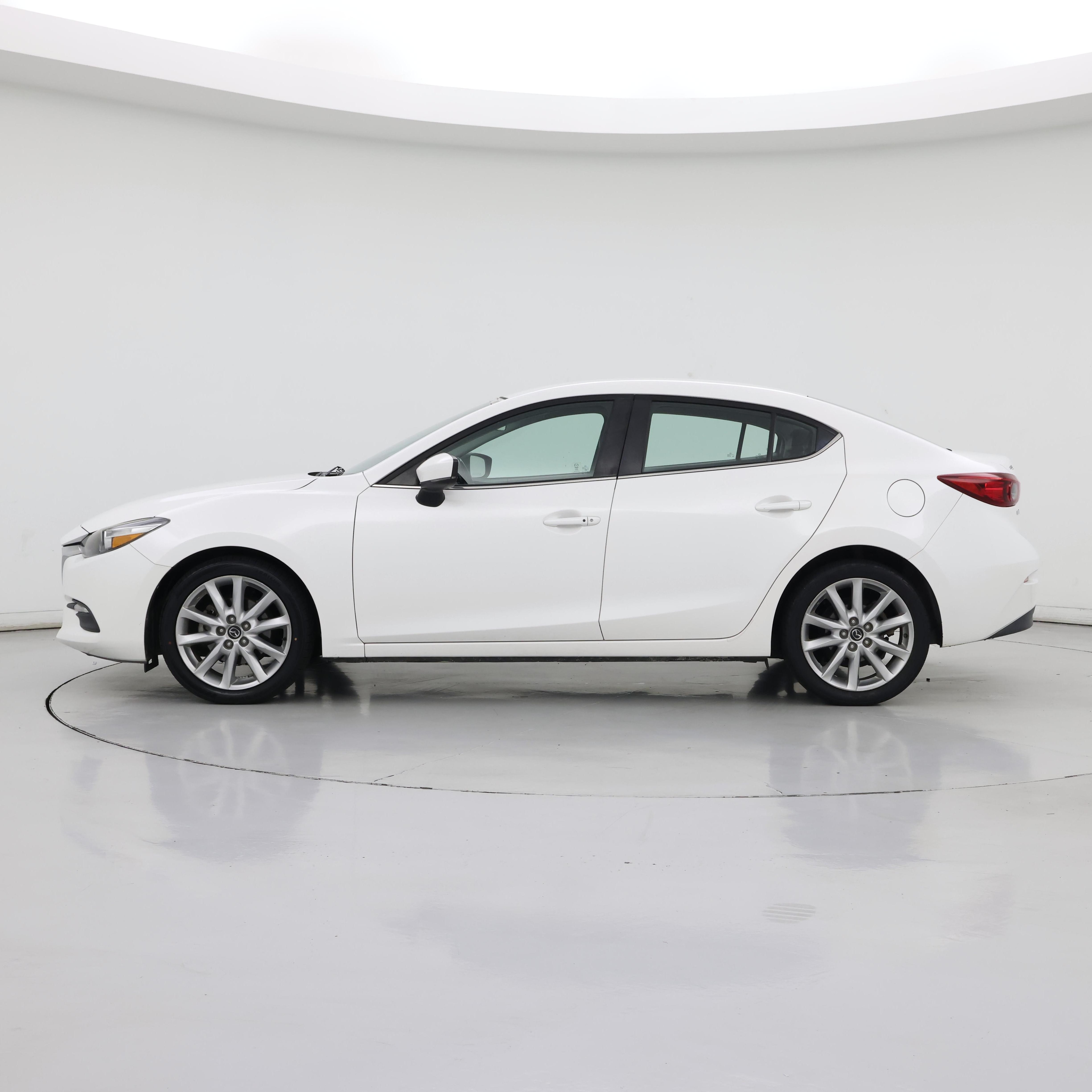 Thumbnail: 2017 Mazda Mazda3 - 3