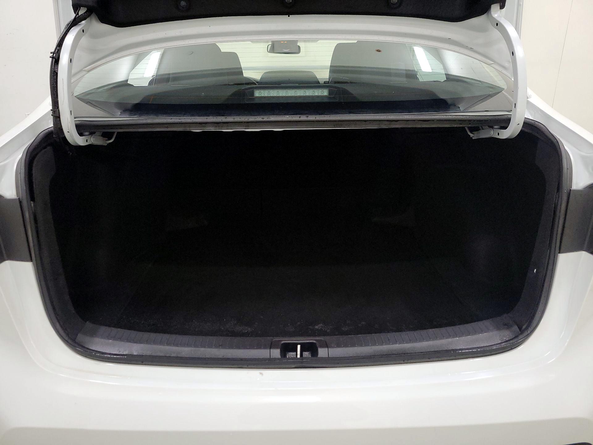 Thumbnail: 2025 Toyota Corolla - 20