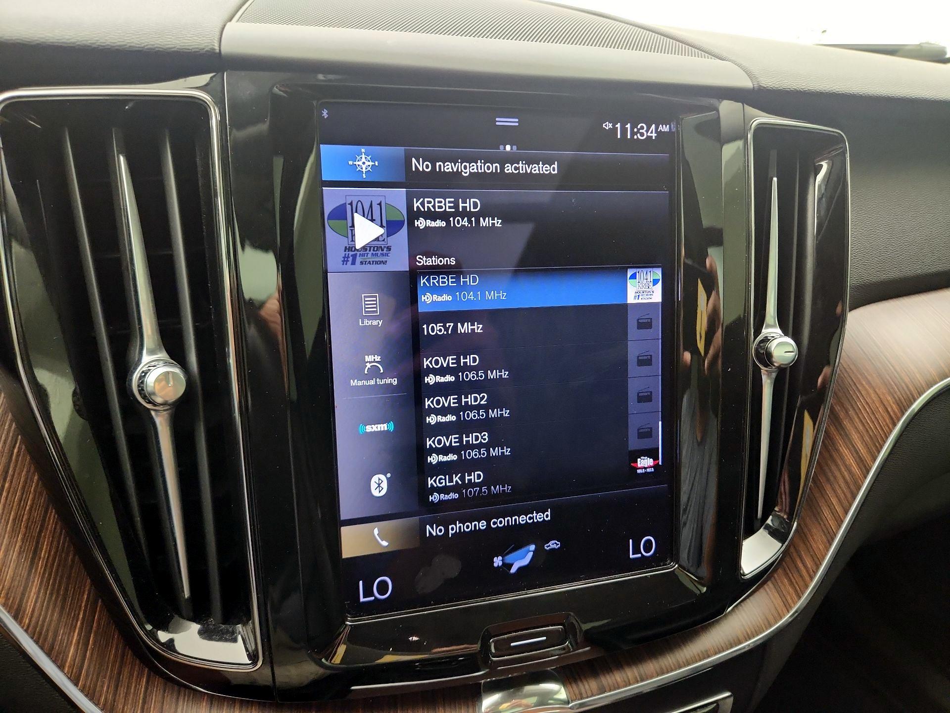 Thumbnail: 2021 Volvo XC60 - 15