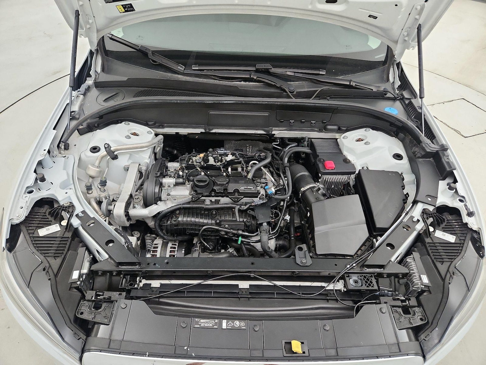 2021 Volvo XC60 Momentum - Photo 23