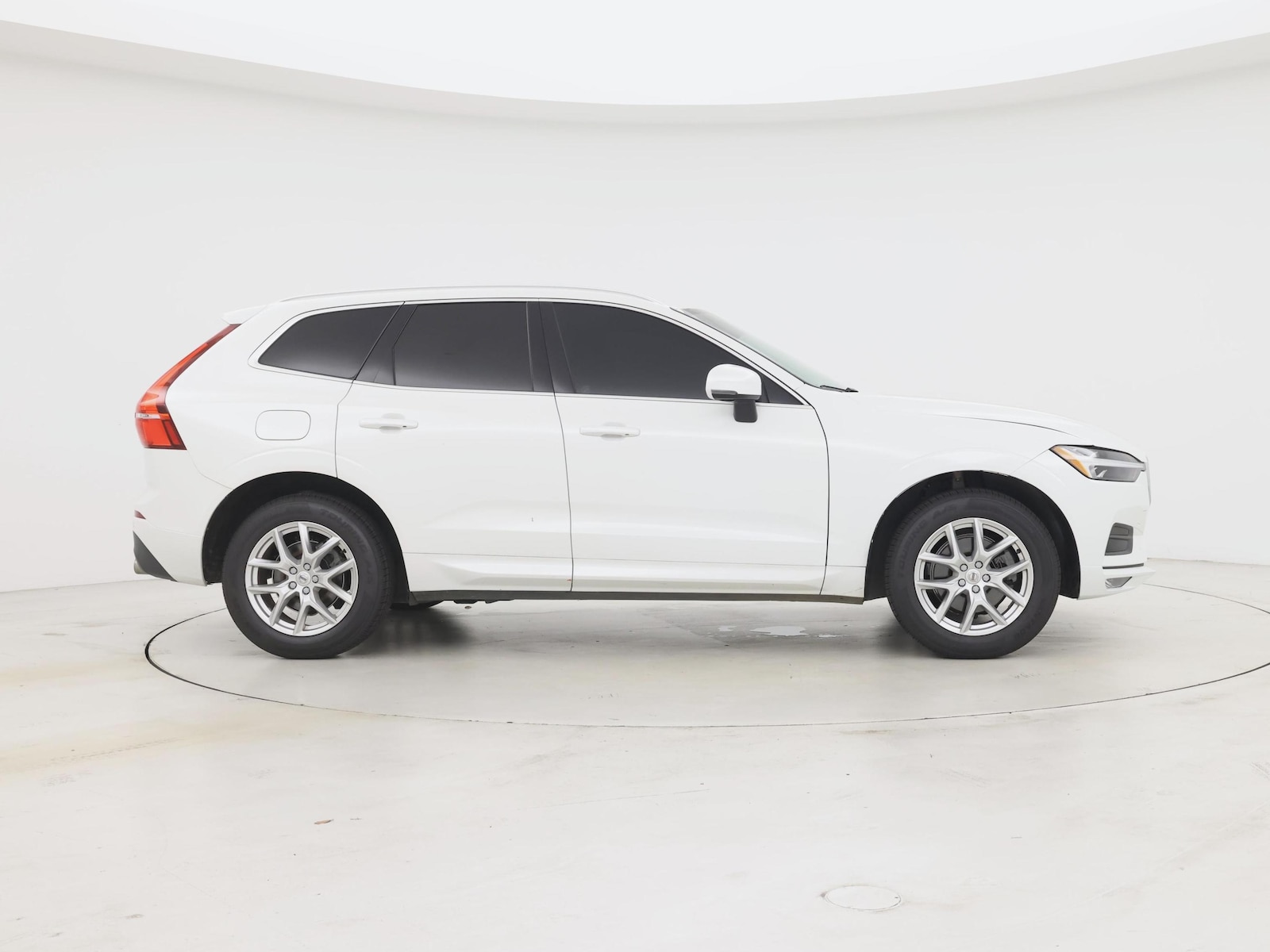 2021 Volvo XC60 Momentum - Photo 8
