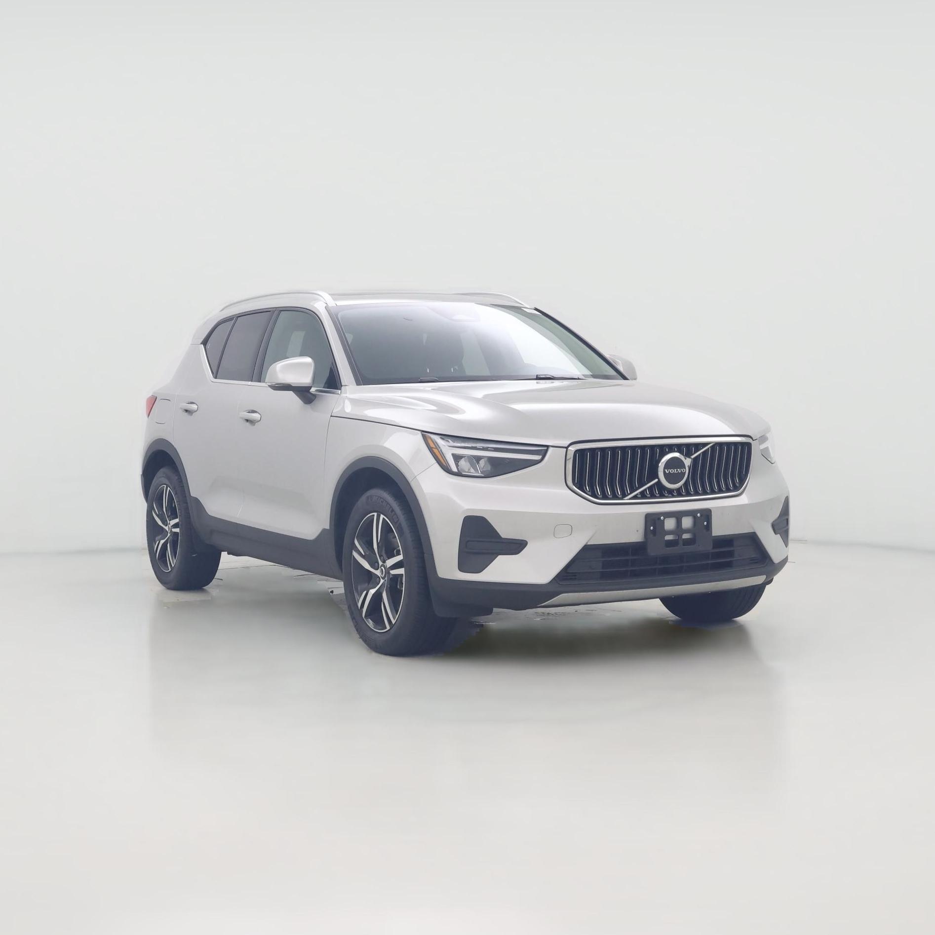 Thumbnail: 2025 Volvo XC40 - 1
