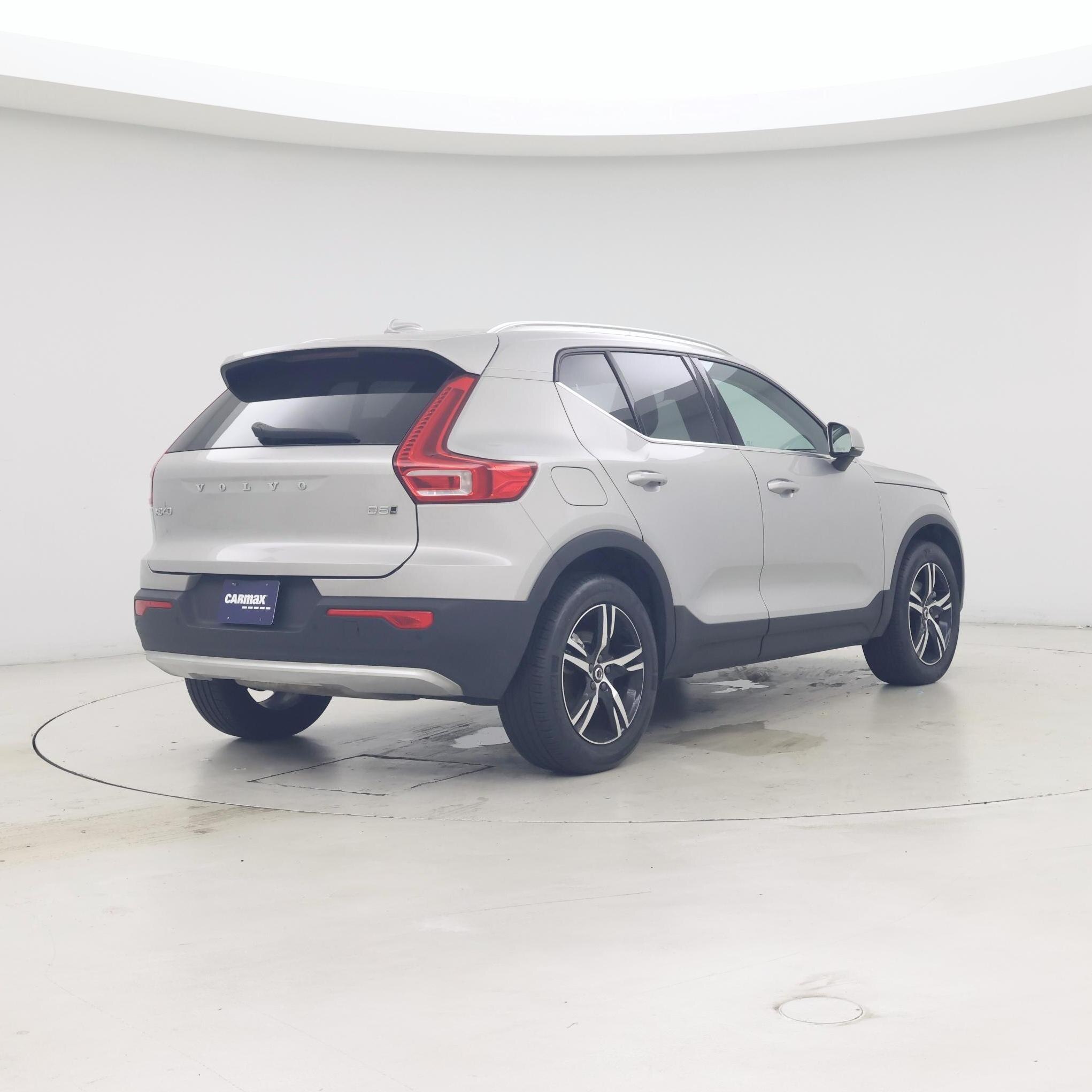 Thumbnail: 2025 Volvo XC40 - 8