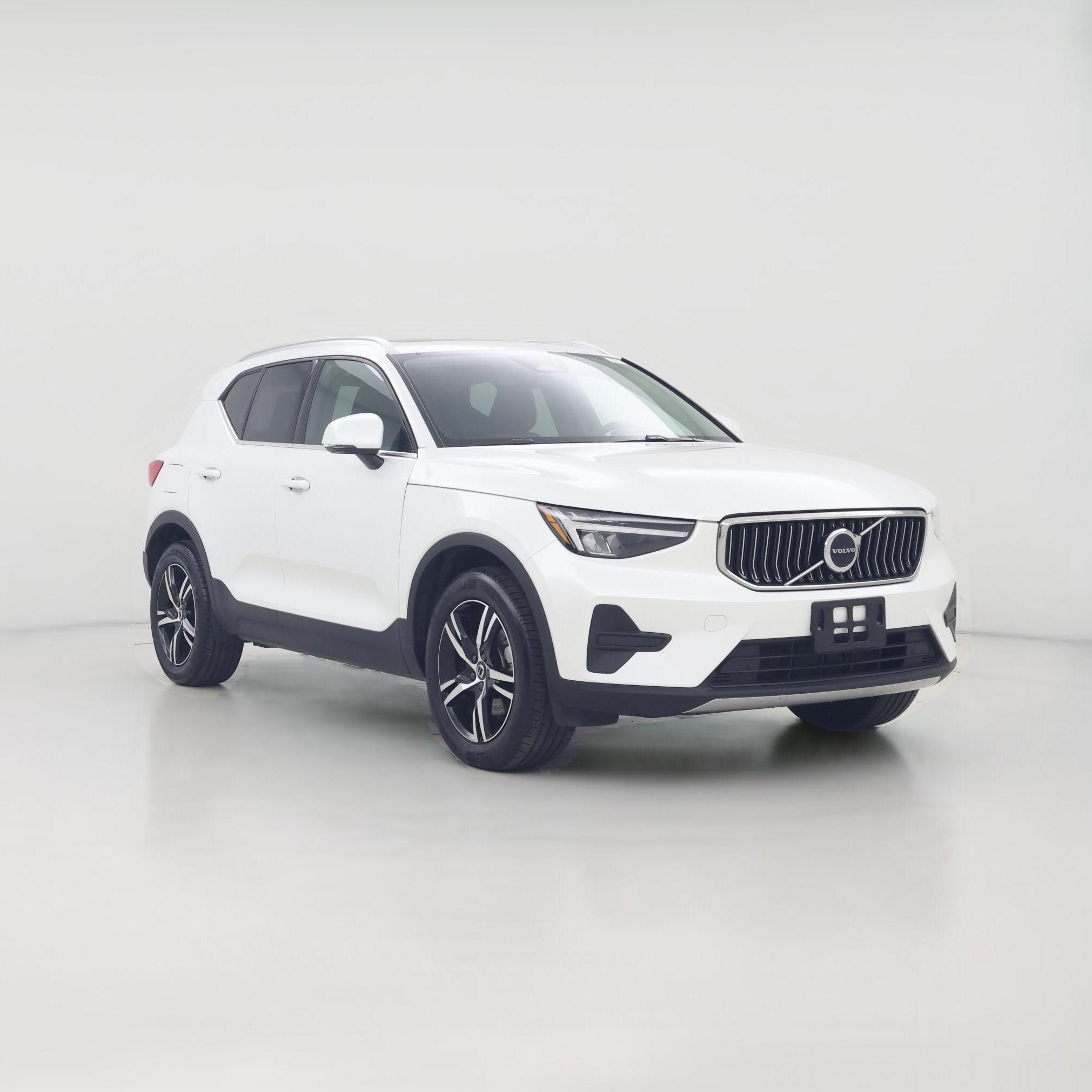 Thumbnail: 2025 Volvo XC40 - 1