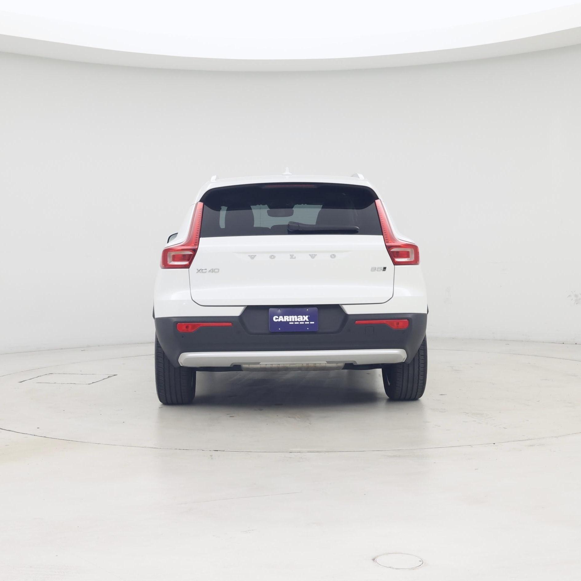 Thumbnail: 2025 Volvo XC40 - 6