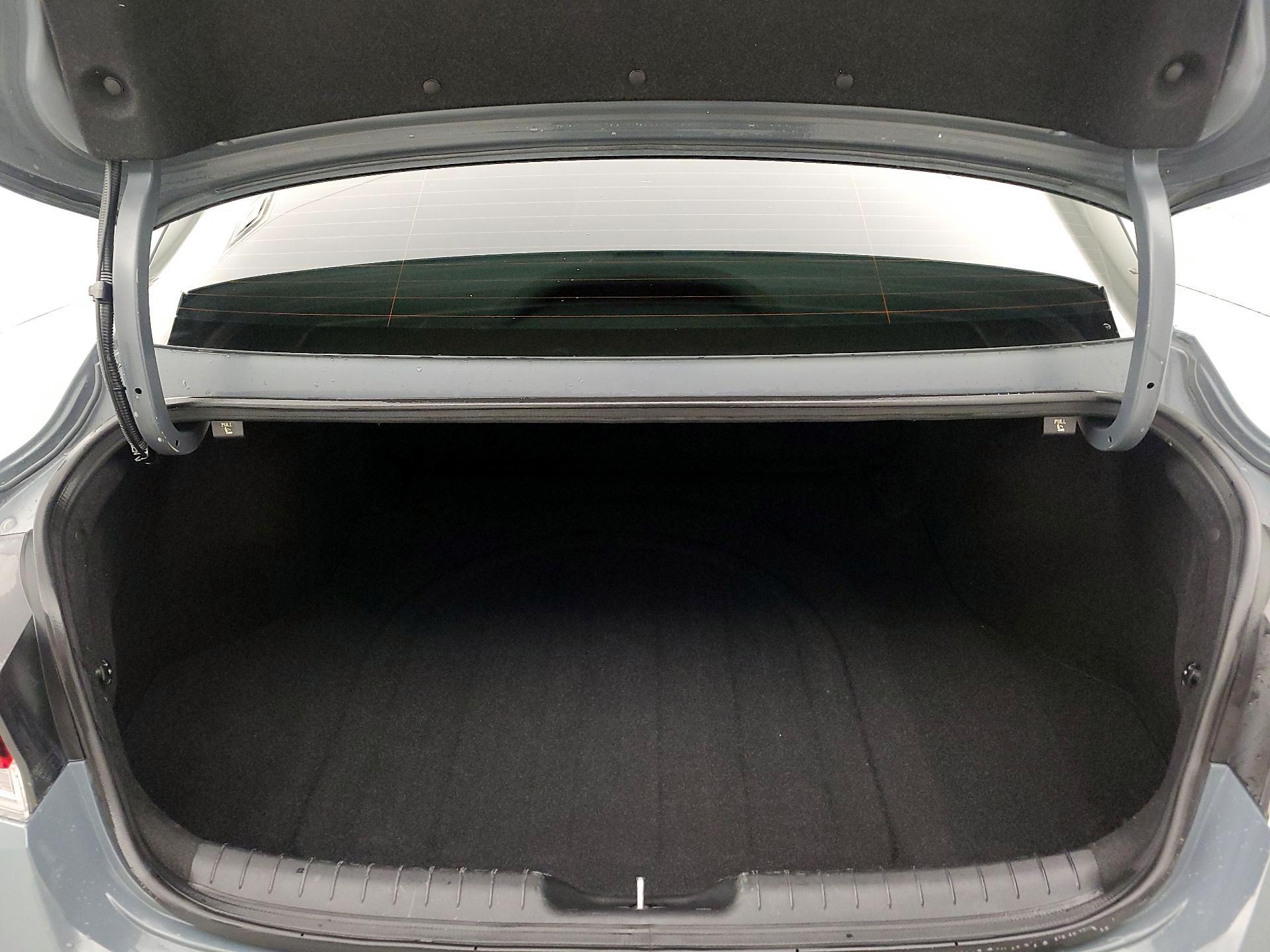 Thumbnail: 2022 Hyundai Elantra - 20