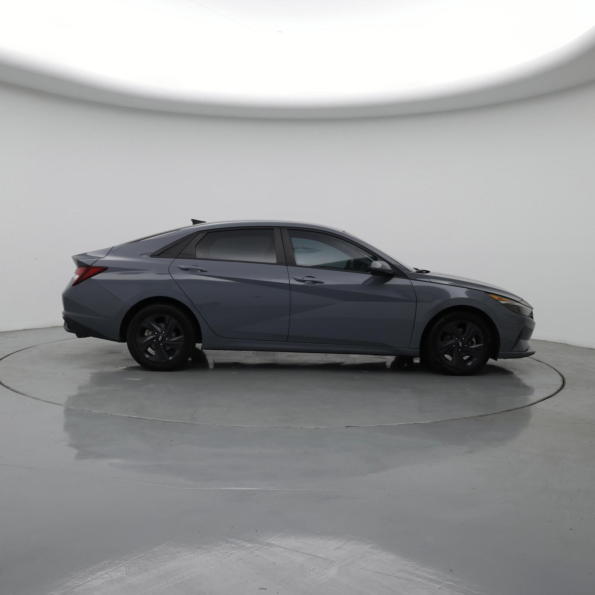 Thumbnail: 2022 Hyundai Elantra - 7