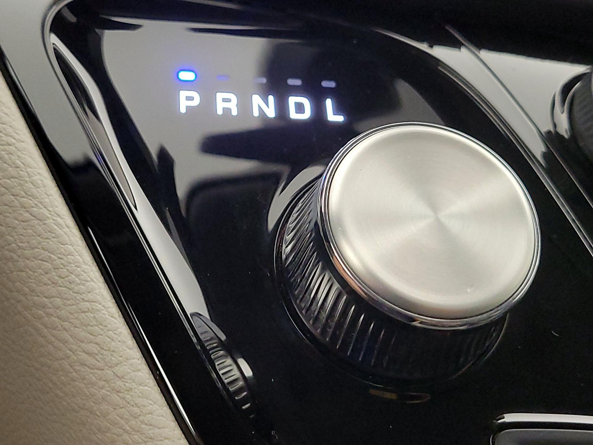 Thumbnail: 2024 Chrysler Pacifica - 18