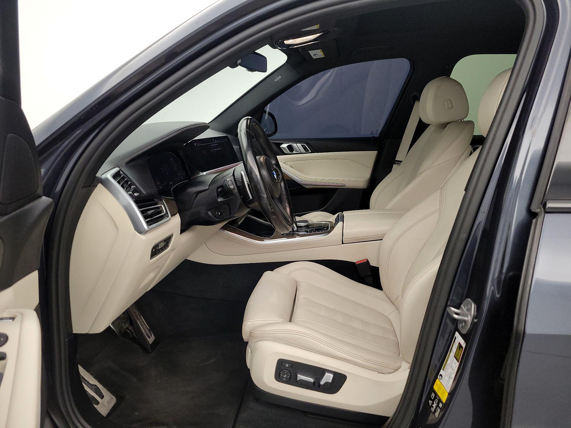 Thumbnail: 2021 BMW X5 - 11