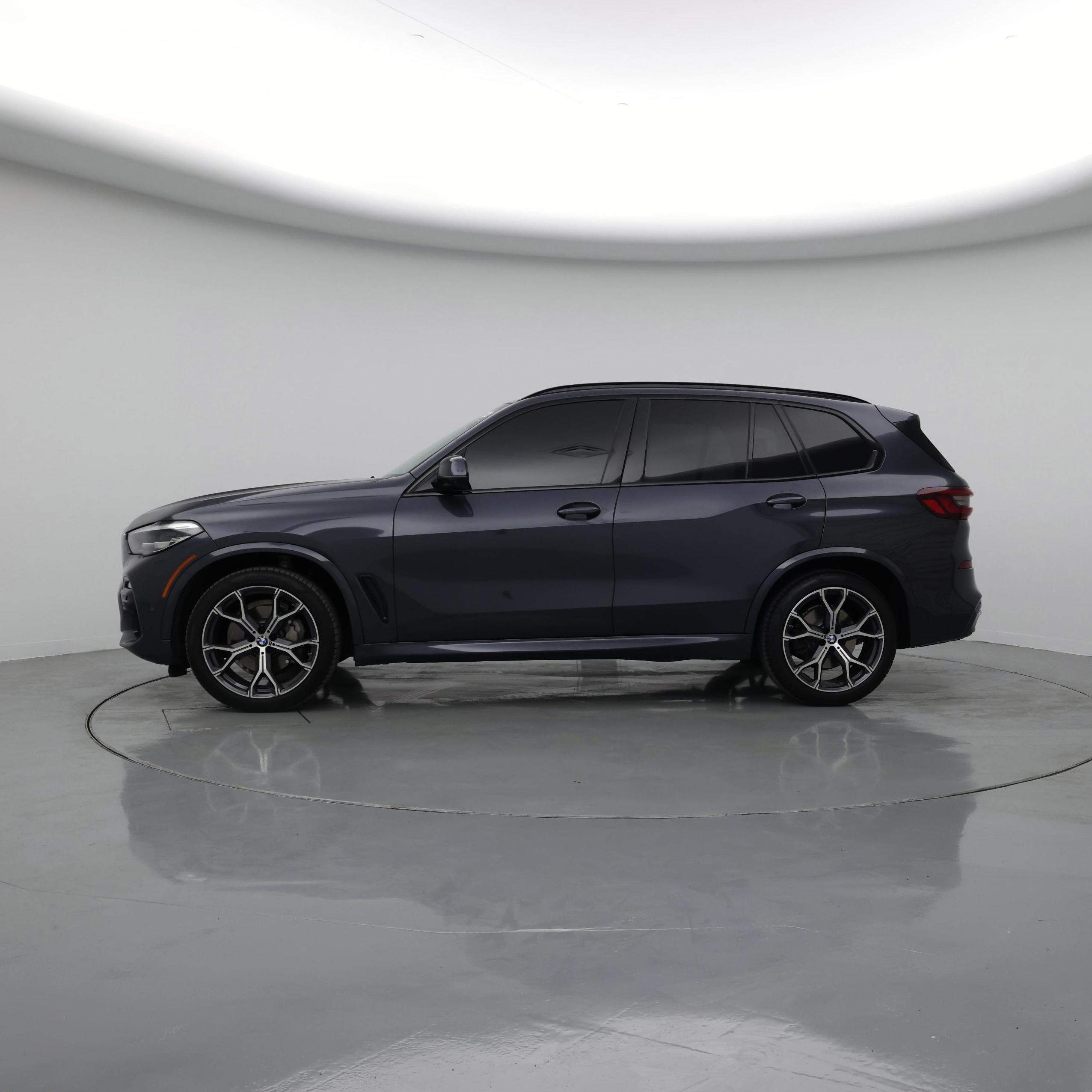 Thumbnail: 2021 BMW X5 - 3