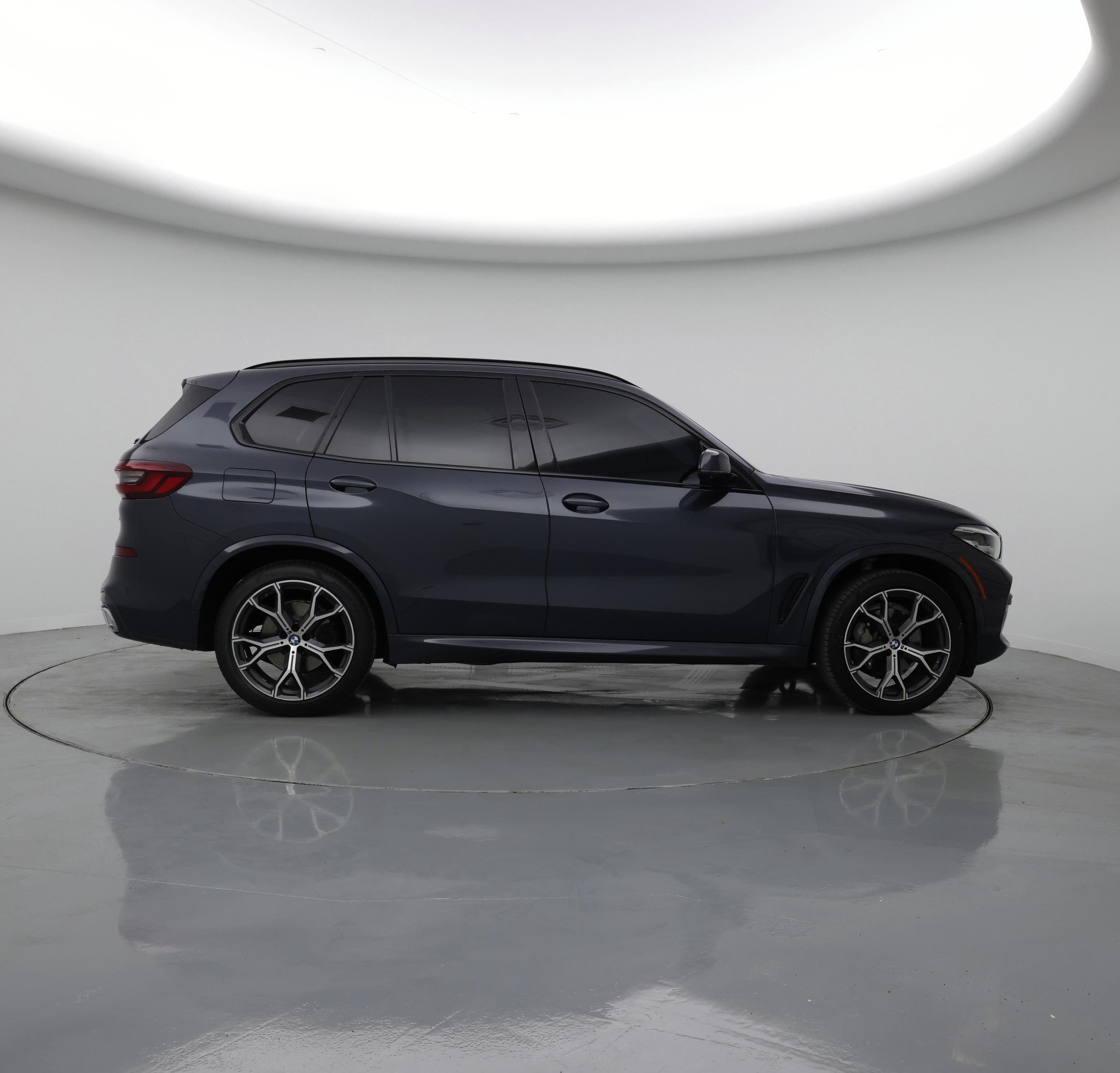 Thumbnail: 2021 BMW X5 - 7