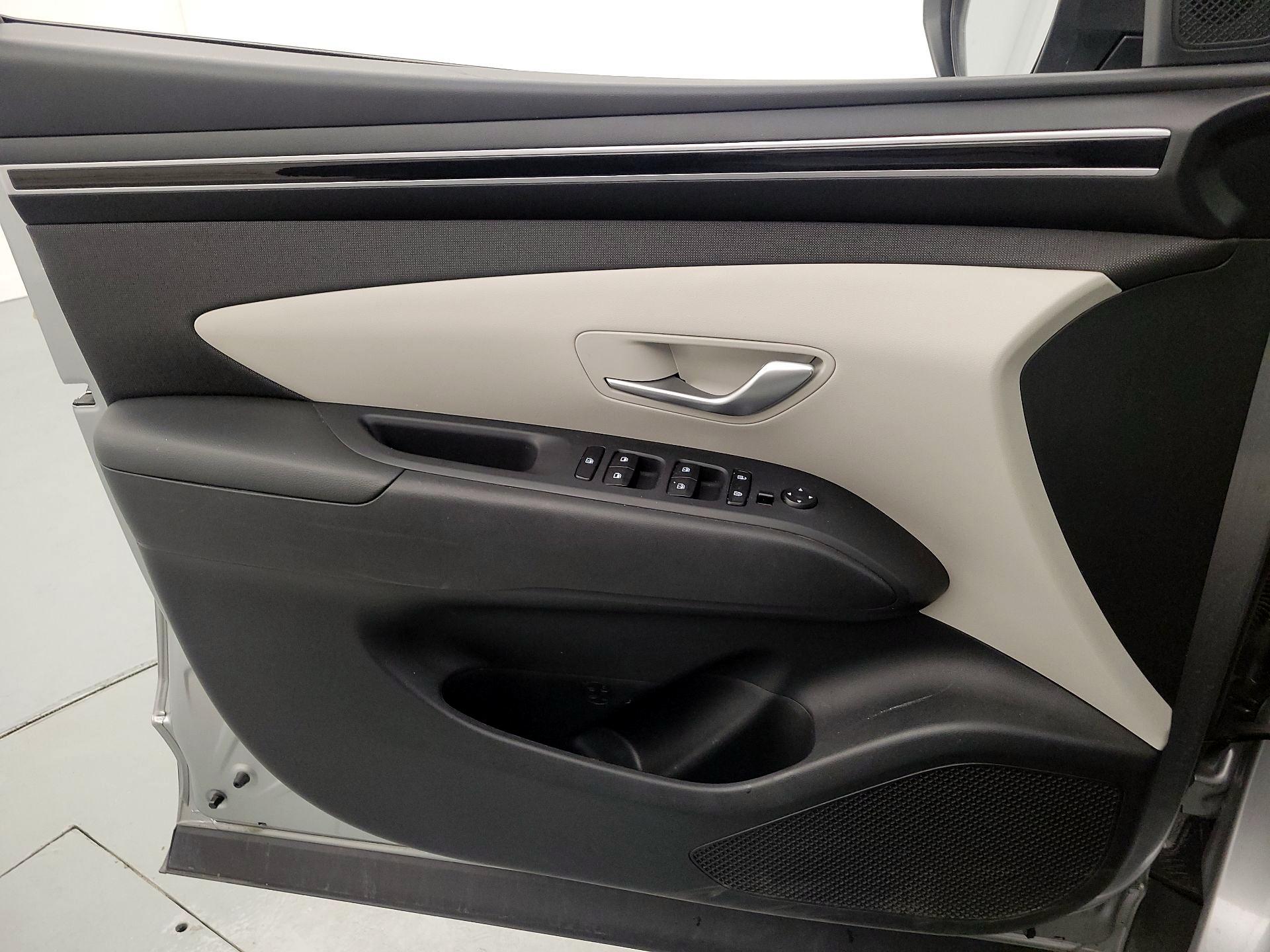 Thumbnail: 2023 Hyundai Tucson - 12