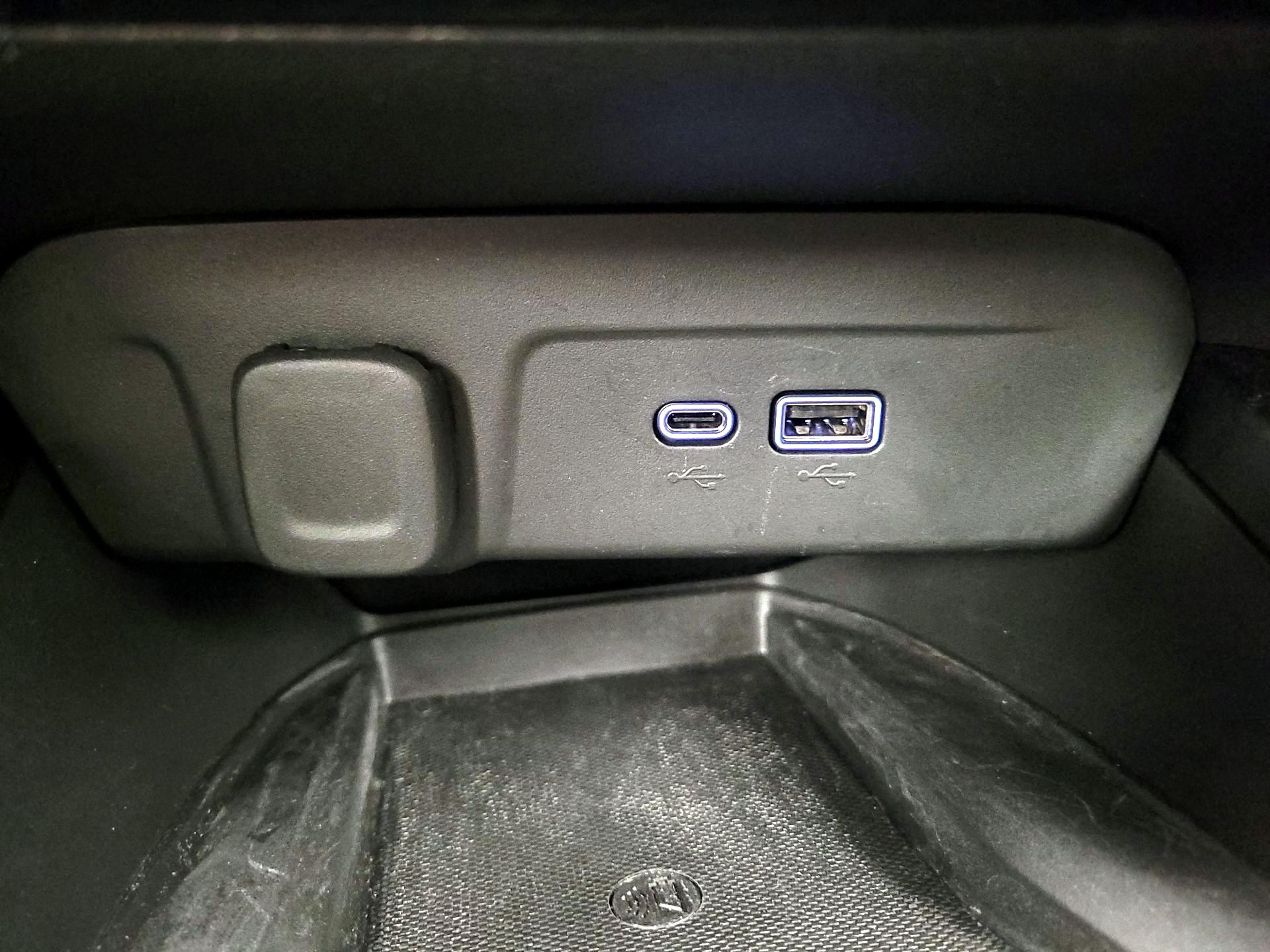 Thumbnail: 2024 Chevrolet Trax - 18