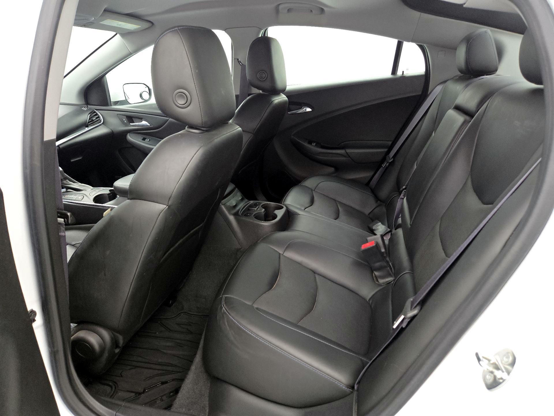 Thumbnail: 2016 Chevrolet Volt - 19