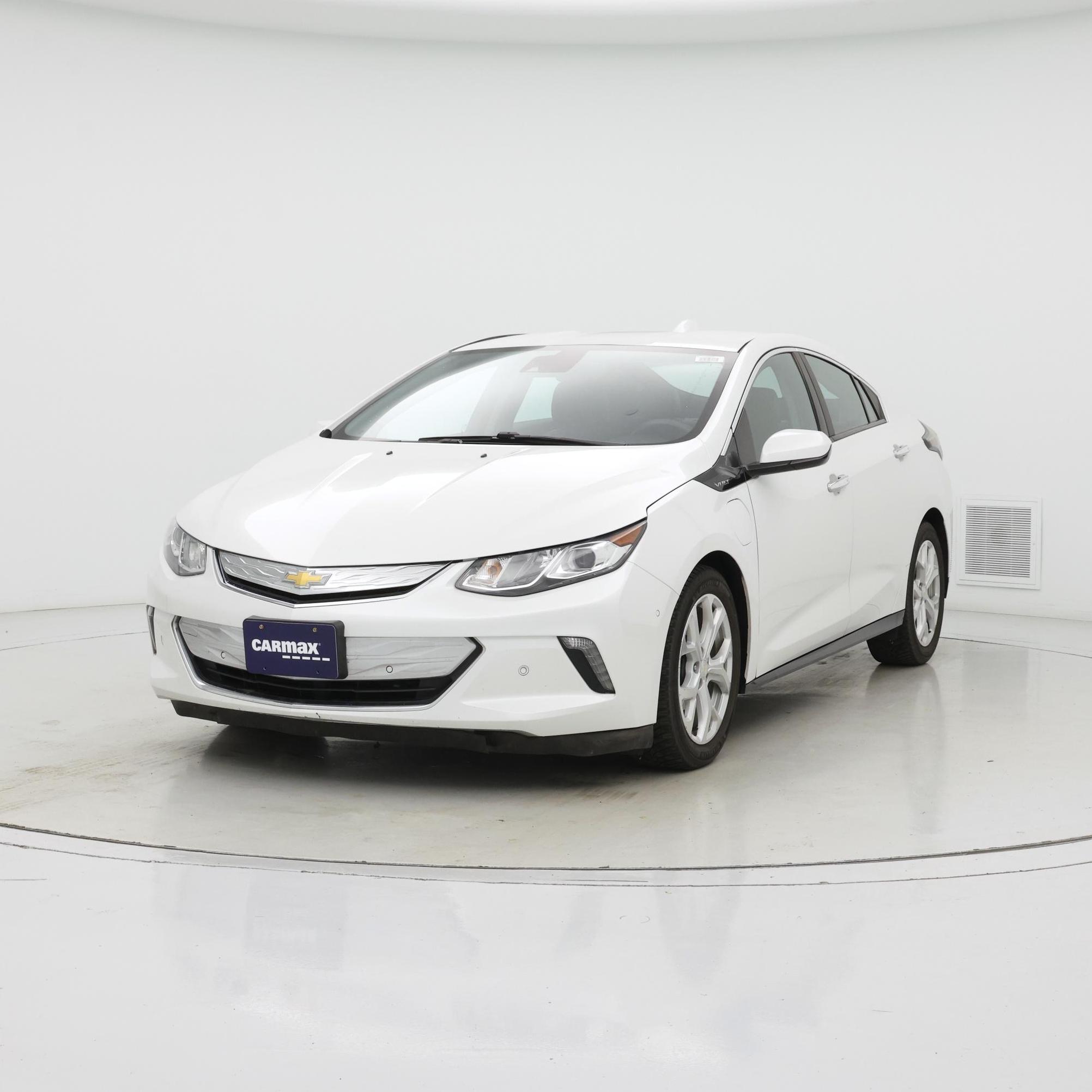 Thumbnail: 2016 Chevrolet Volt - 4