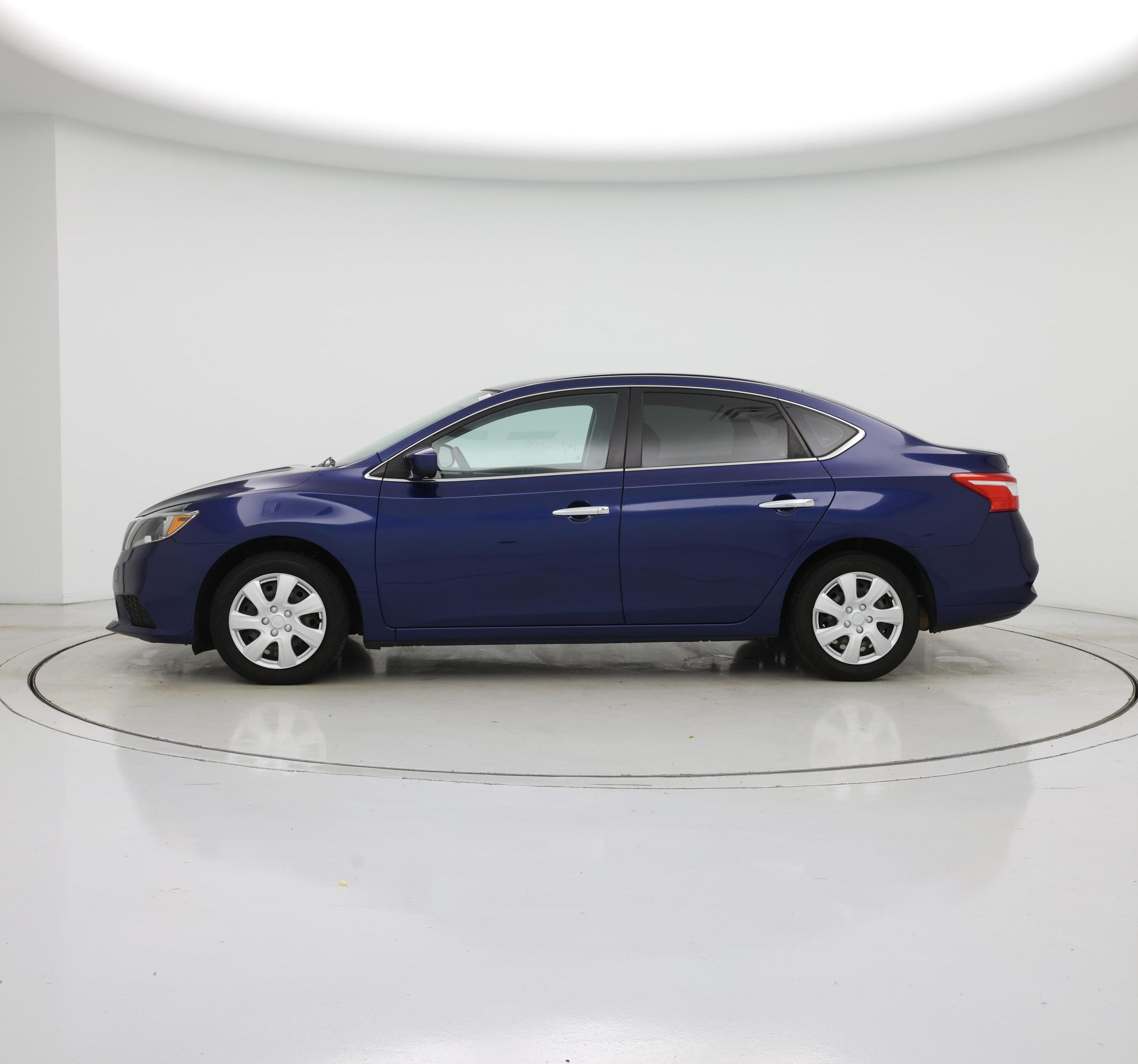 Thumbnail: 2018 Nissan Sentra - 3