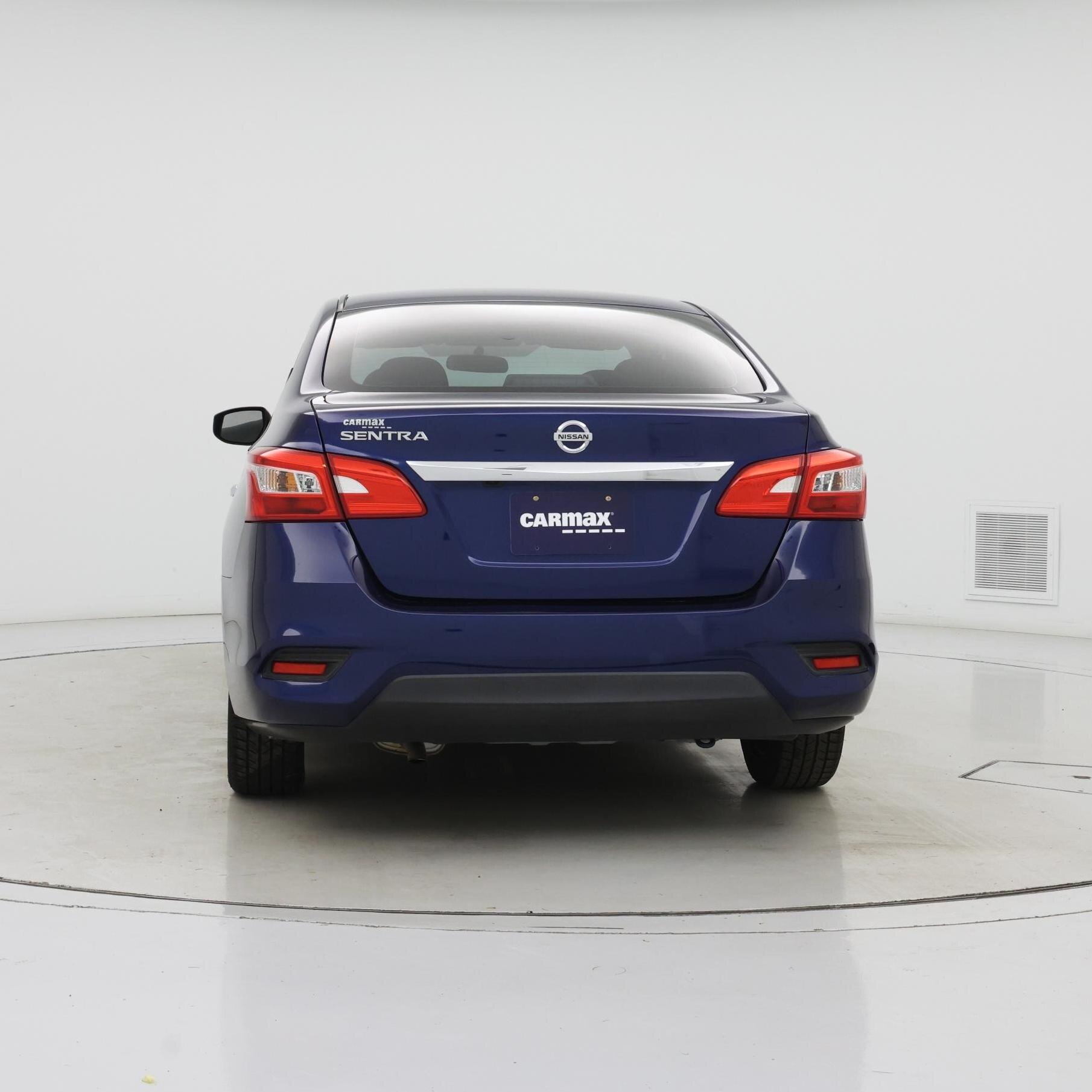 Thumbnail: 2018 Nissan Sentra - 6